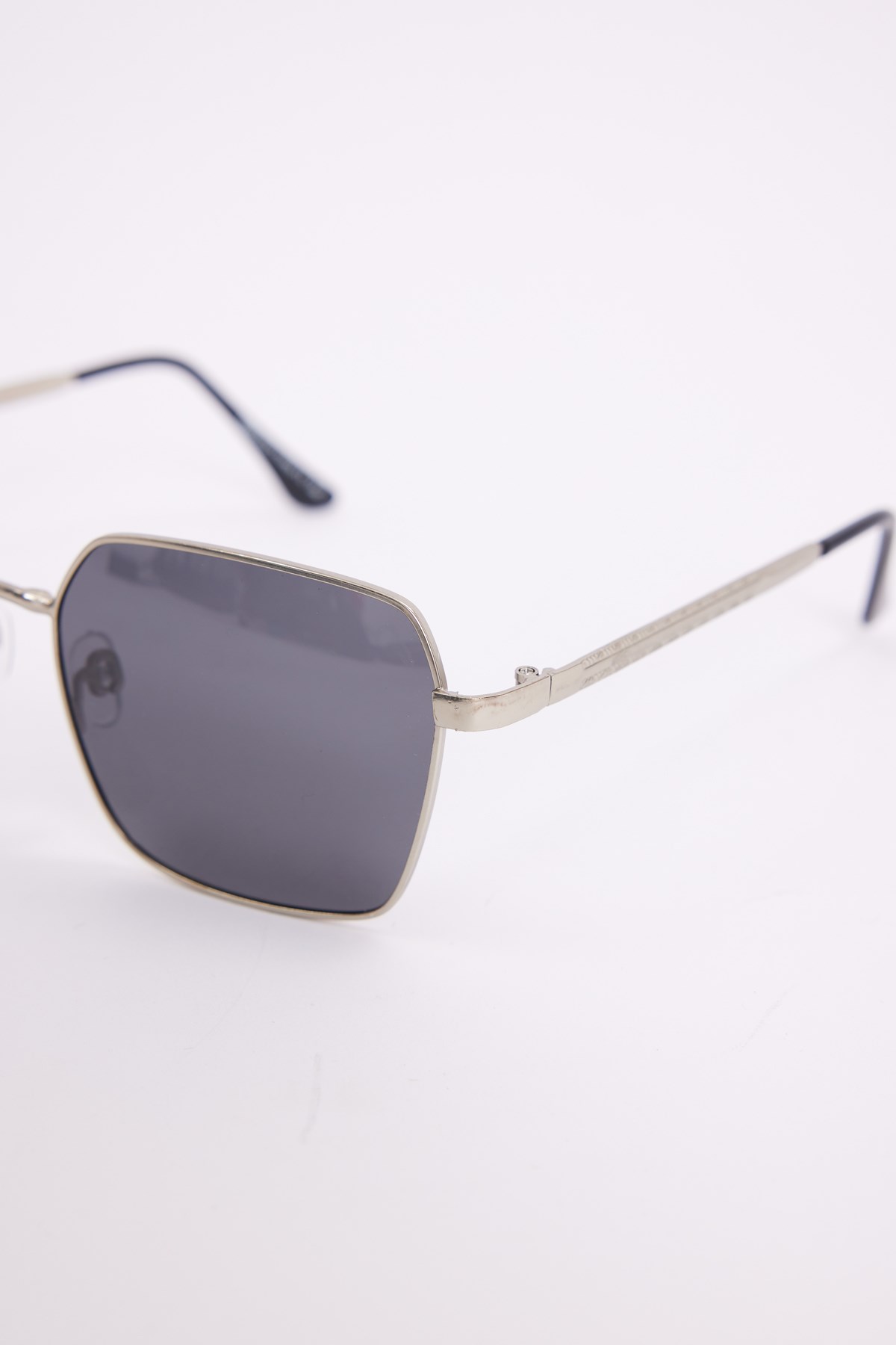 TUDORS Unisex İnce Metal Çerçeve Füme Camlı Uv 400 Korumalı Güneş Gözlüğü görsel 5