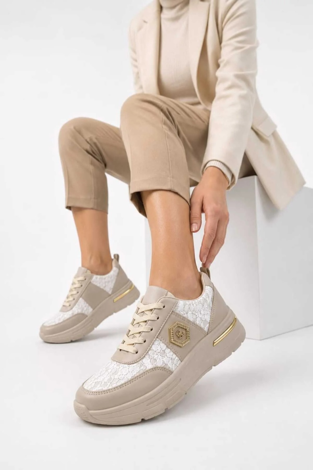 Slipcat Dantel Detaylı Trend 5 Cm Platform Yüksek Taban Kadın Sneaker Spor Ayakkabı görsel 2