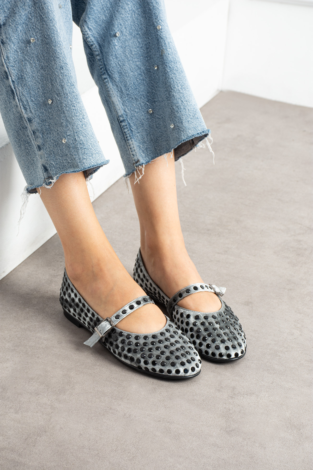 DUXAL SHOES Ruby Kadife Taş Detaylı Bilekten Bağlamalı Kadın Babet görsel 7