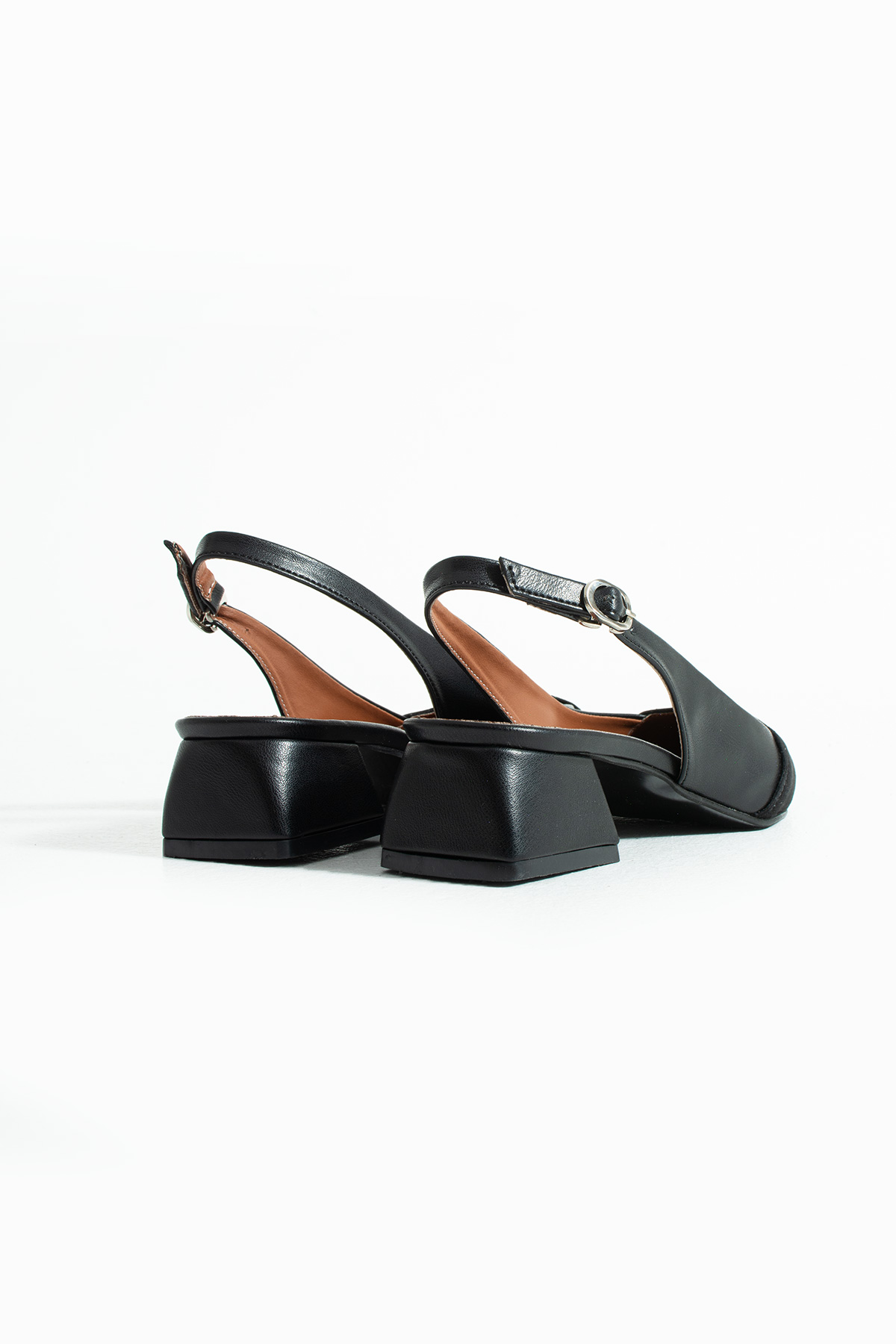 DUXAL SHOES Siyah Mat Önü Siyah Saten Bilek Kemer Detaylı Sivri Burun Kısa Topuklu Ayakkabı görsel 4