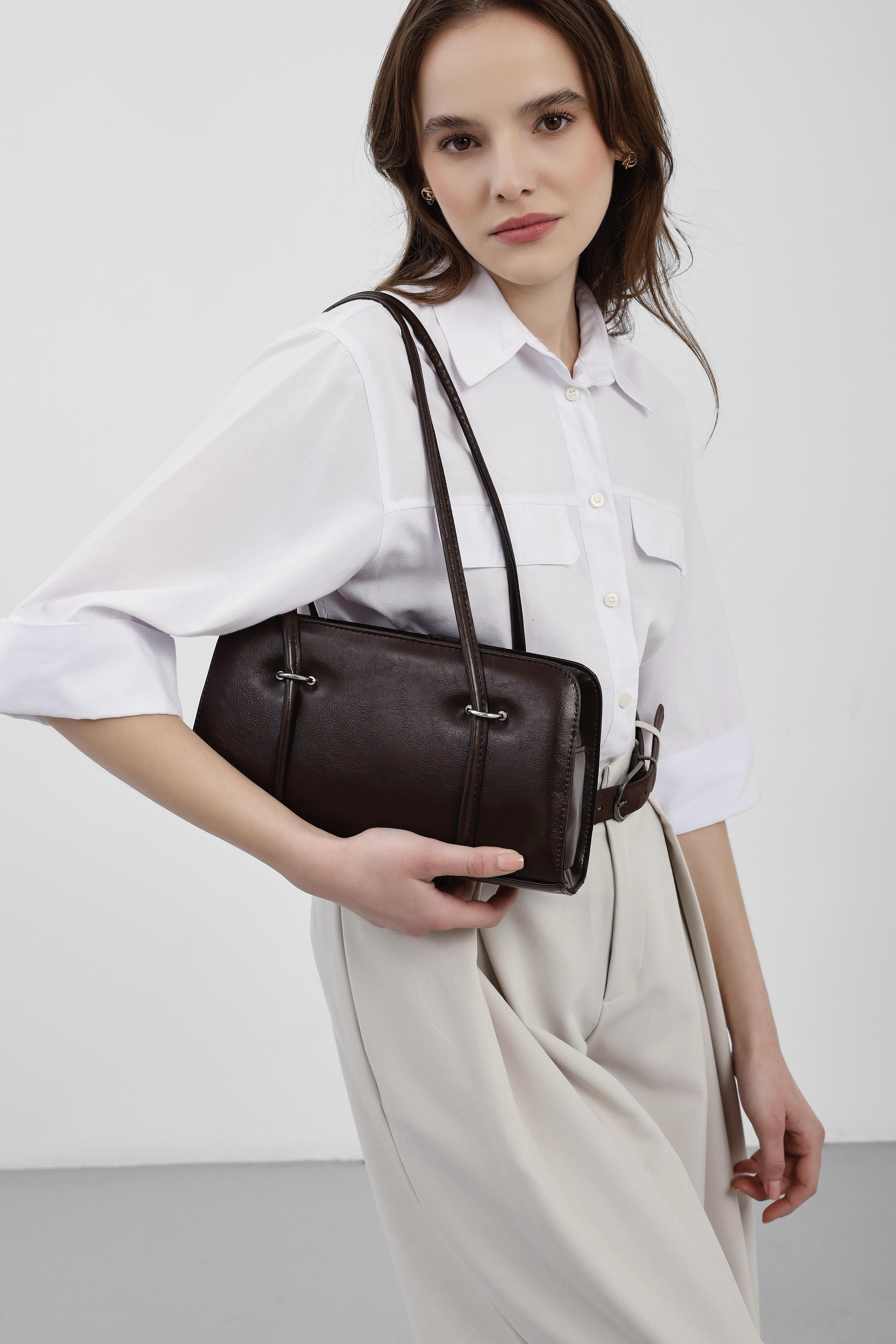 Shulebags Hansal Metal Detaylı Baget Çanta Acı Kahve