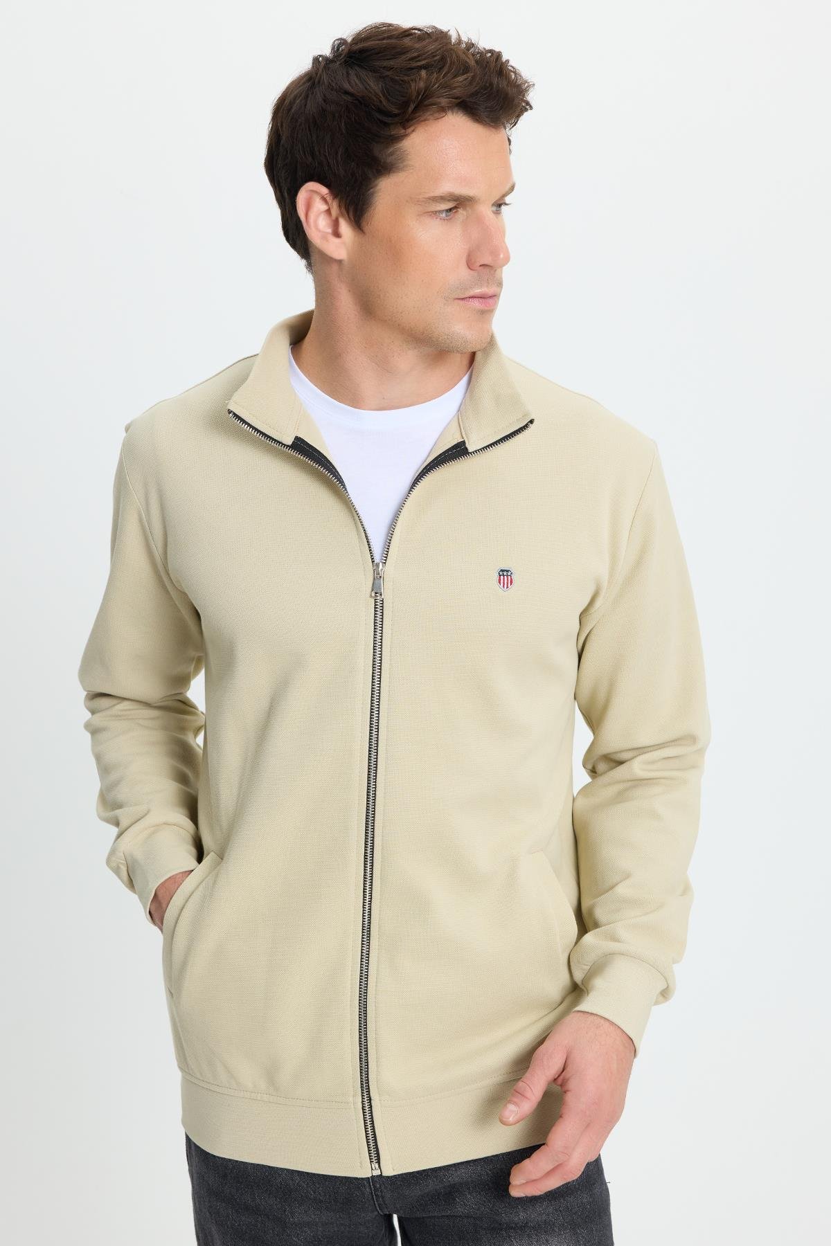 TUDORS Erkek Slim Fit Dar Kesim Pamuklu Tam Fermuarlı Çift Cepli Dik Yaka Krem Sweatshirt Hırka