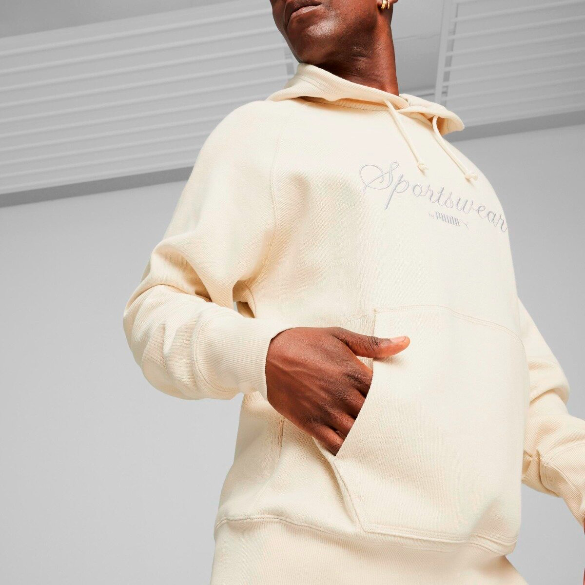 Puma Classics Erkek Ekru Kapüşonlu Sweatshirt görsel 5