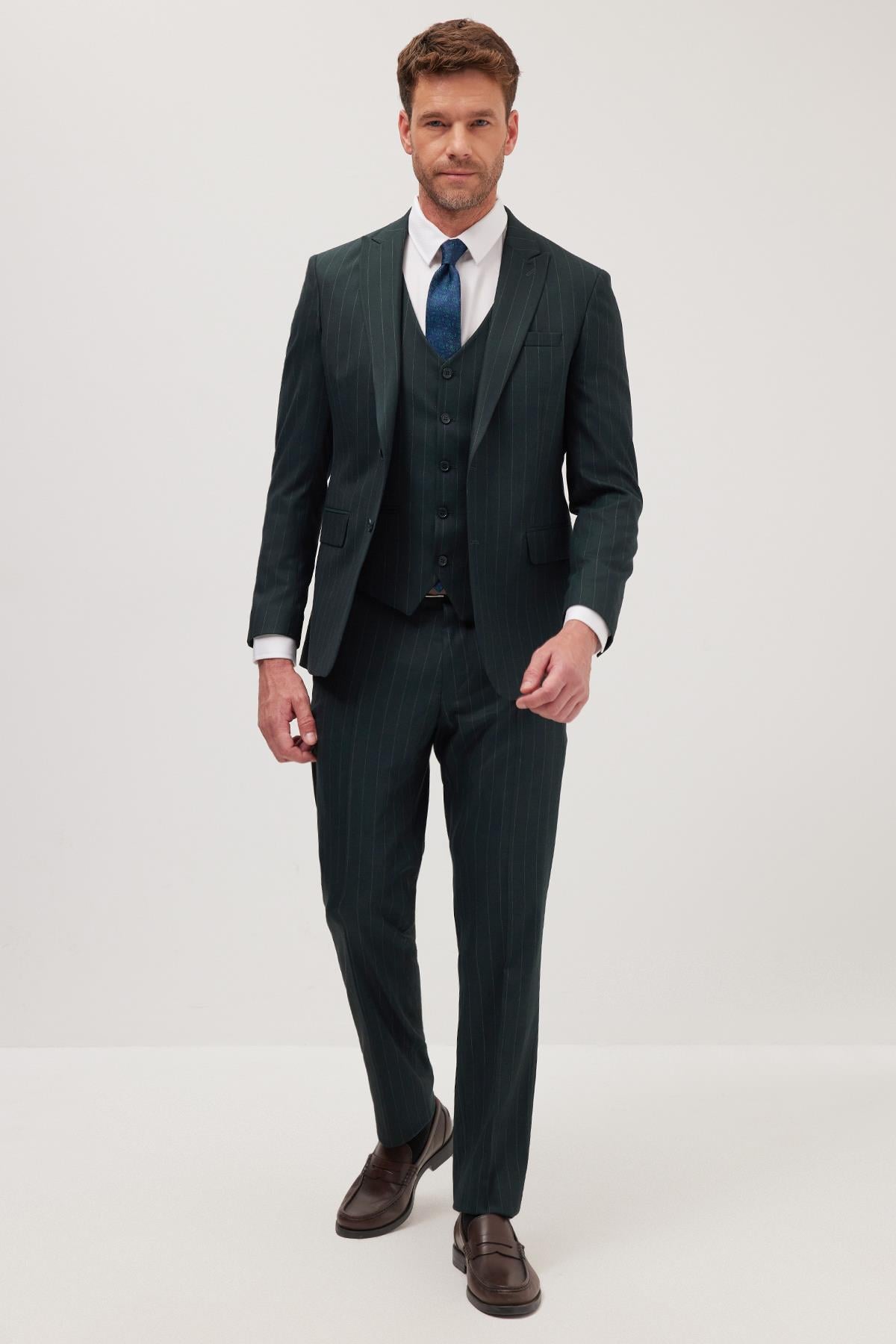 TUDORS Erkek Slim Fit Haki Esnek Elastanlı Kumaş Sivri Yaka Yelekli Takım Elbise