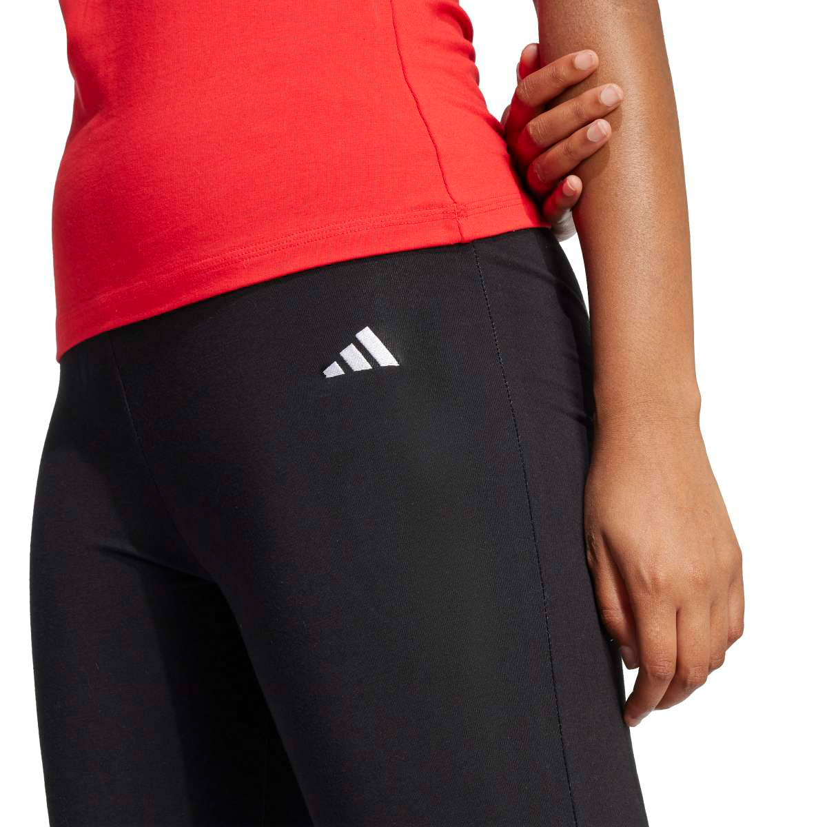 Adidas Essentials Small Logo Flared Kadın Siyah Tayt görsel 3