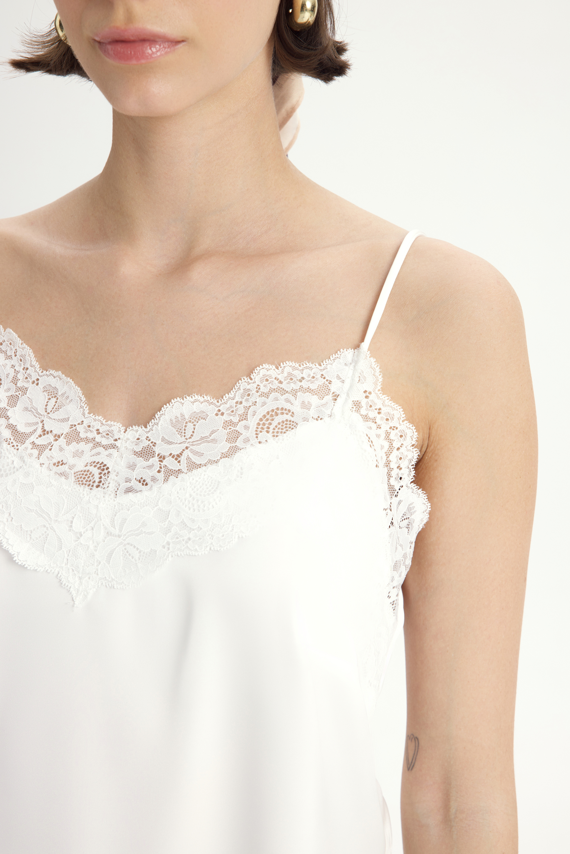 Mai Collection Maris Dantel Detay Beyaz Saten Pantolon Takım görsel 7