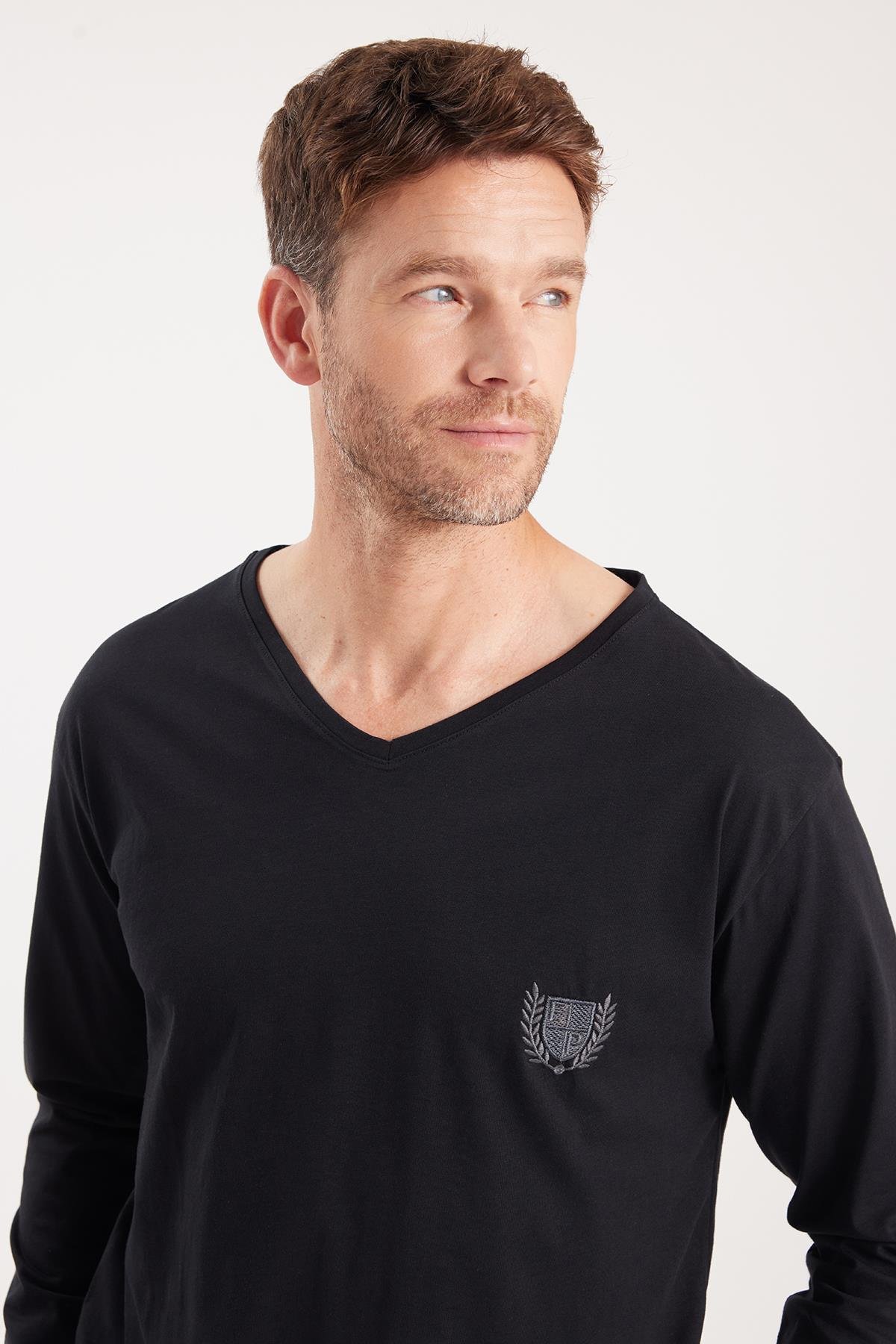 TUDORS Erkek Standart Fit %100 Pamuk V Yaka Beli Lastikli Siyah Pijama Takımı görsel 2
