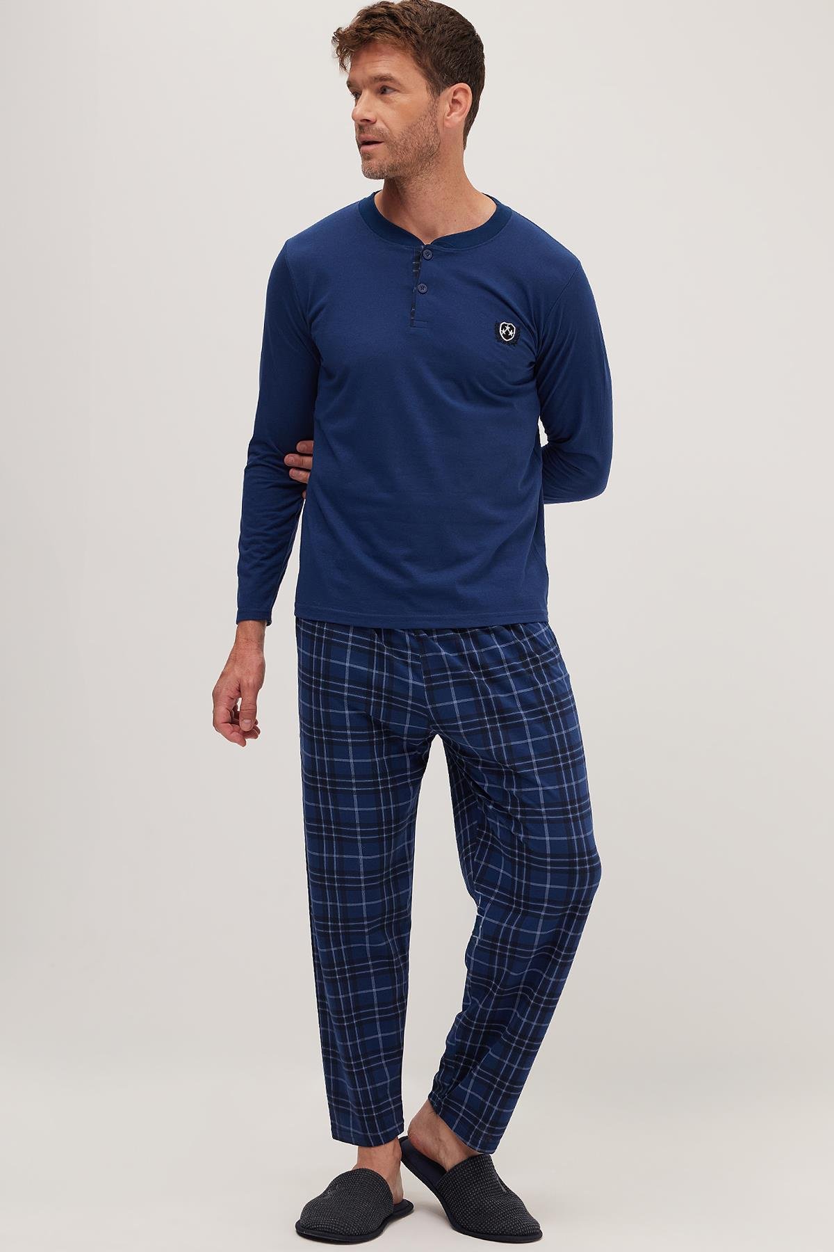 TUDORS Erkek Regular Fit Pamuklu Düğmeli Yaka Beli Lastikli Desenli İndigo Pijama Takımı görsel 4