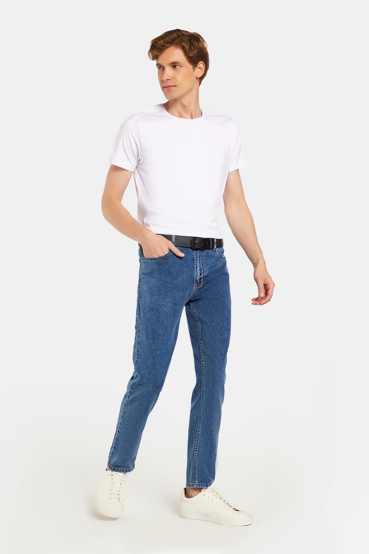 TUDORS Erkek Regular Fit Yıkamalı Taşlamalı Esnek Jean Düz Paça Tapered Açık Mavi Jean Pantolon görsel 4