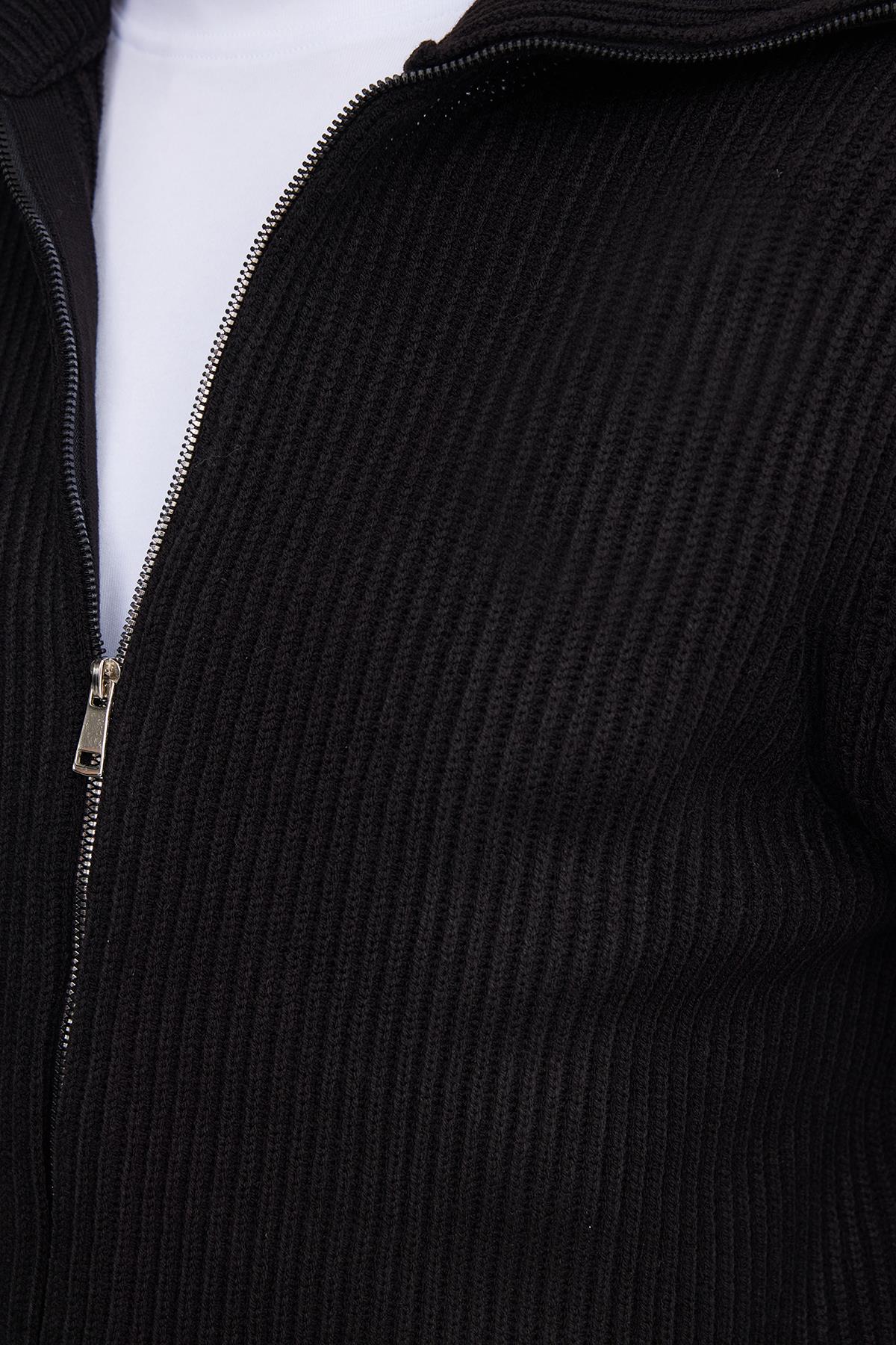 TUDORS Erkek Slim Fit Dik Yaka Fermuarlı Siyah Düz Hırka görsel 3
