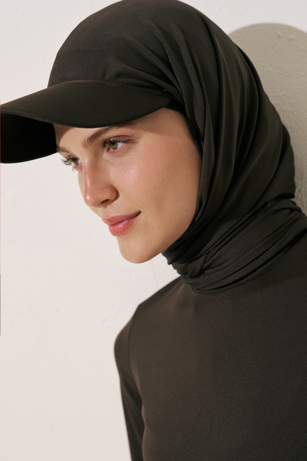 Manuka Cap Şapkalı Mayo Şal Kahverengi