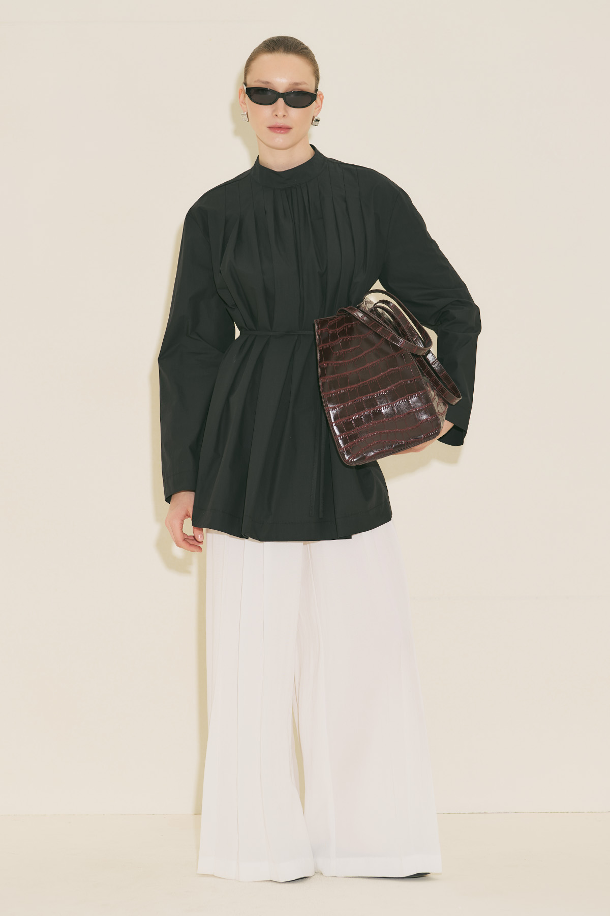 Manuka Pliseli Tunik Siyah