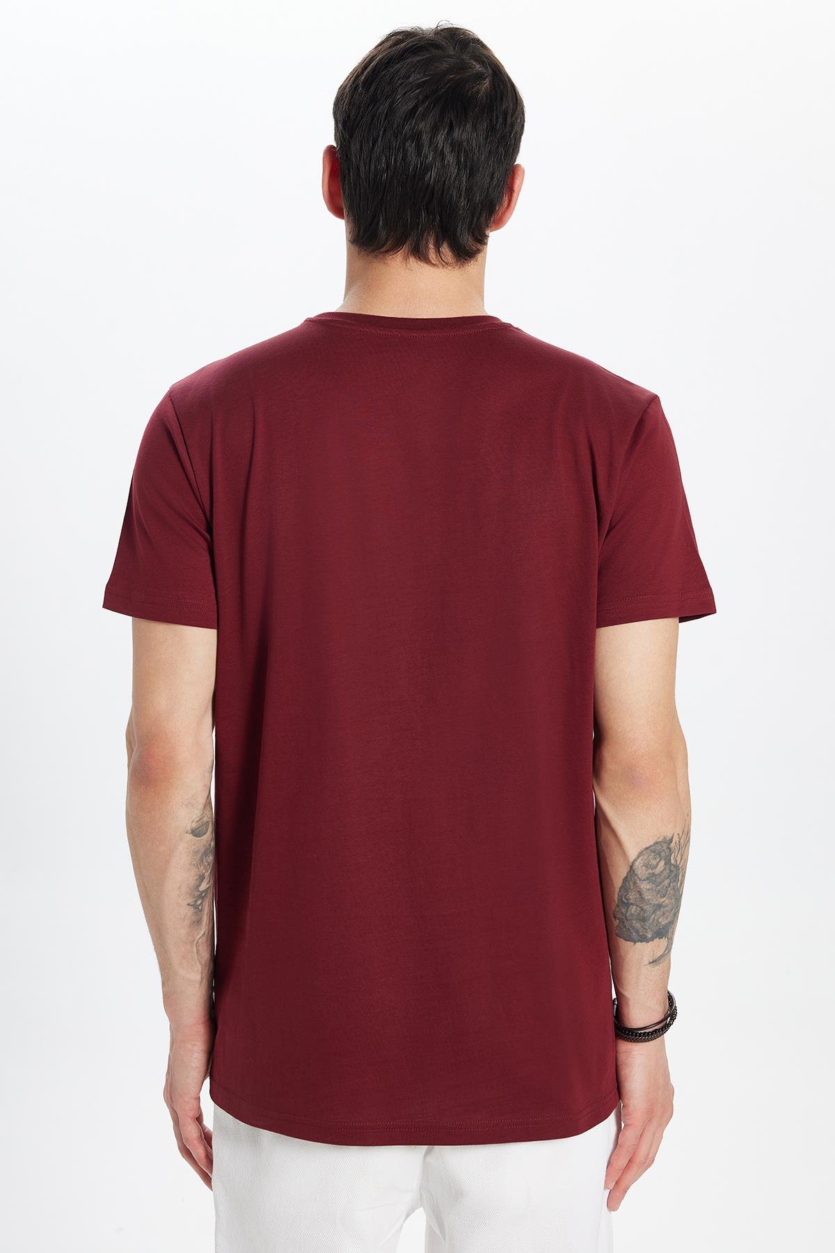 TUDORS Erkek Slim Fit Bordo Bisiklet Yaka %100 Pamuk Dar Kesim Basic Tişört görsel 5
