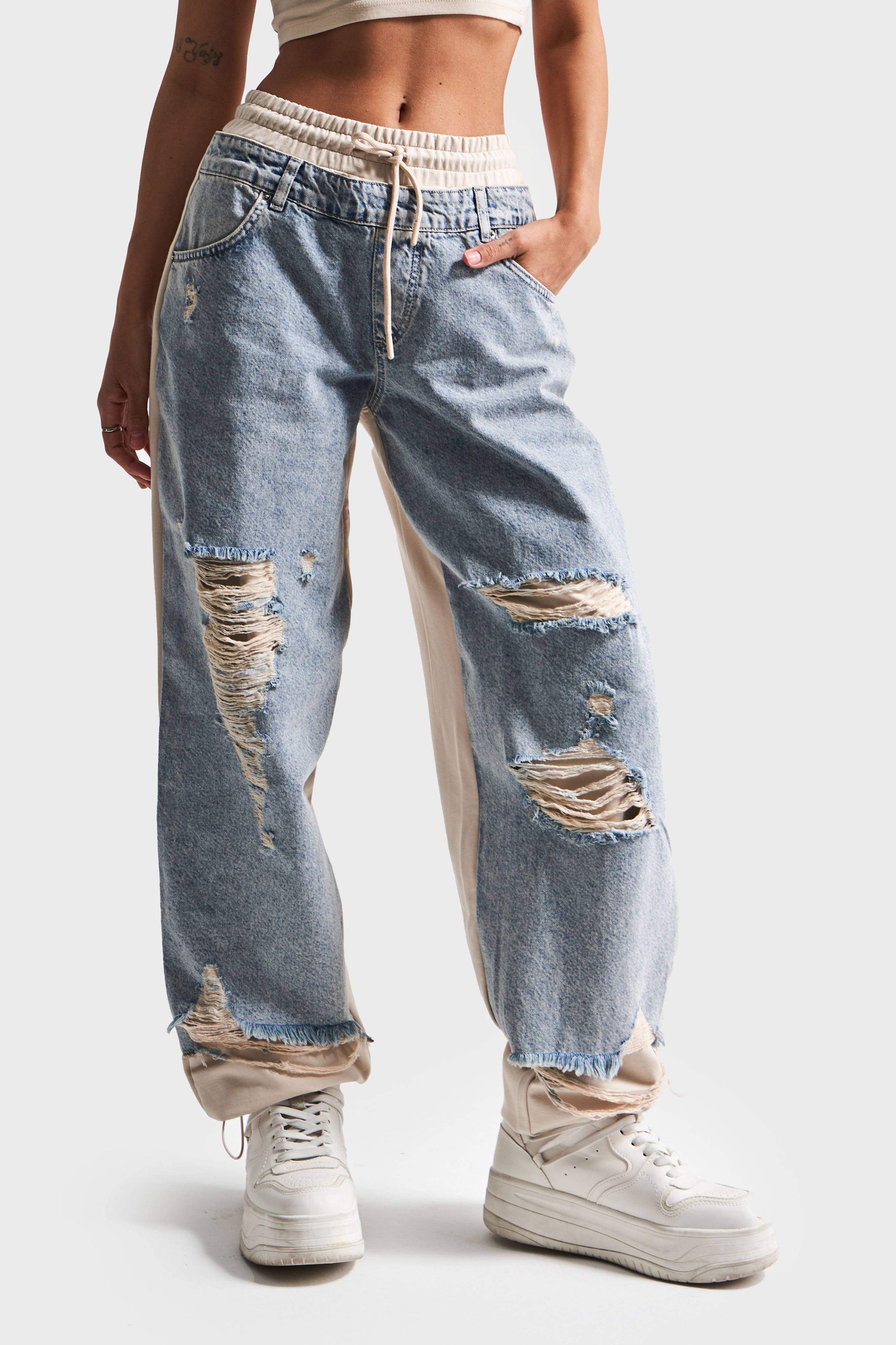 It's Basic Kadın Yırtık Denim Detaylı Skater Jean Pantolon
