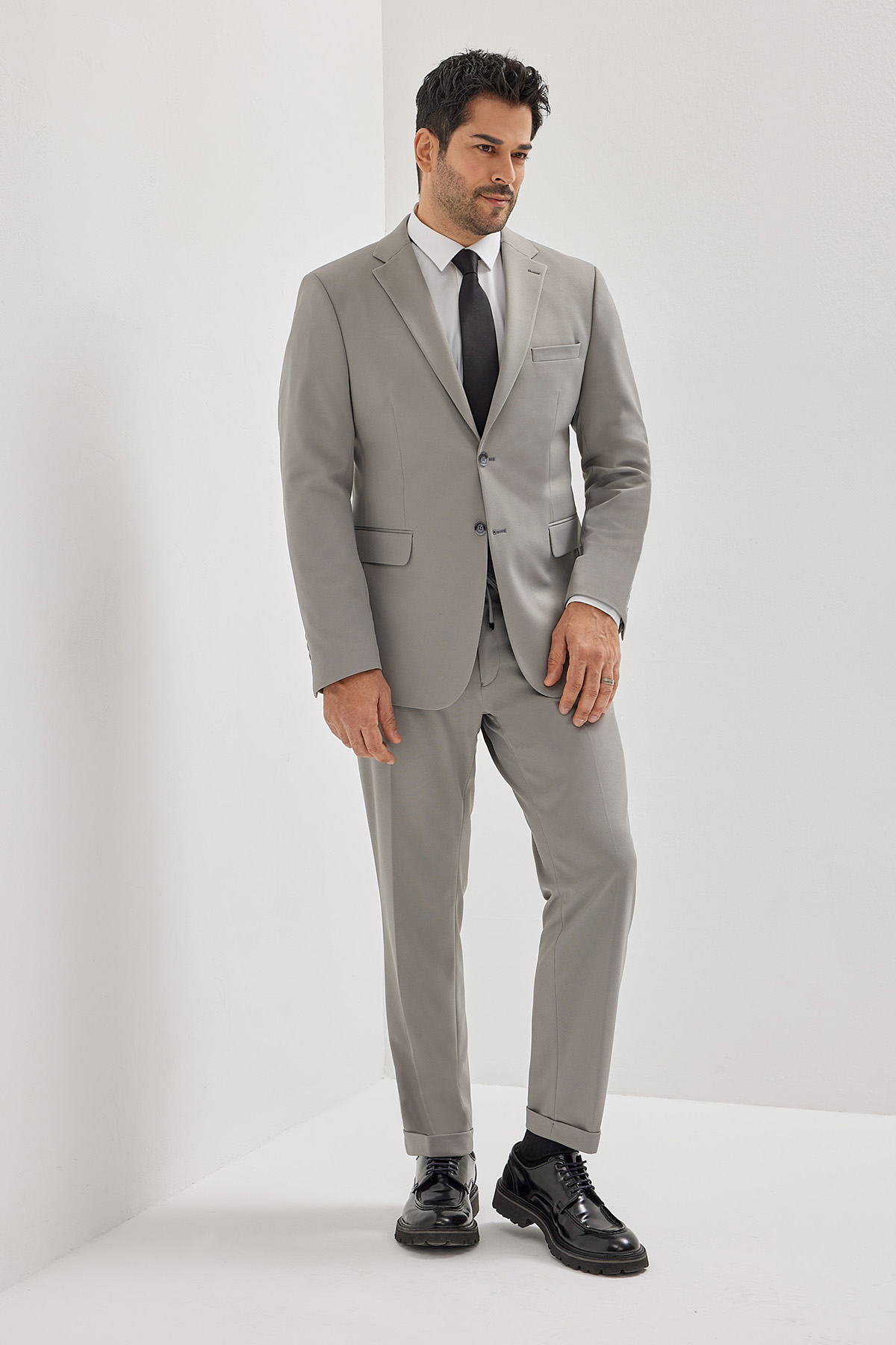 AC&Co / Altınyıldız Classics Erkek Gri Slim Fit Dar Kesim Mono Yaka Beli Bağlamalı Kapak Cepli Esnek Takım Elbise