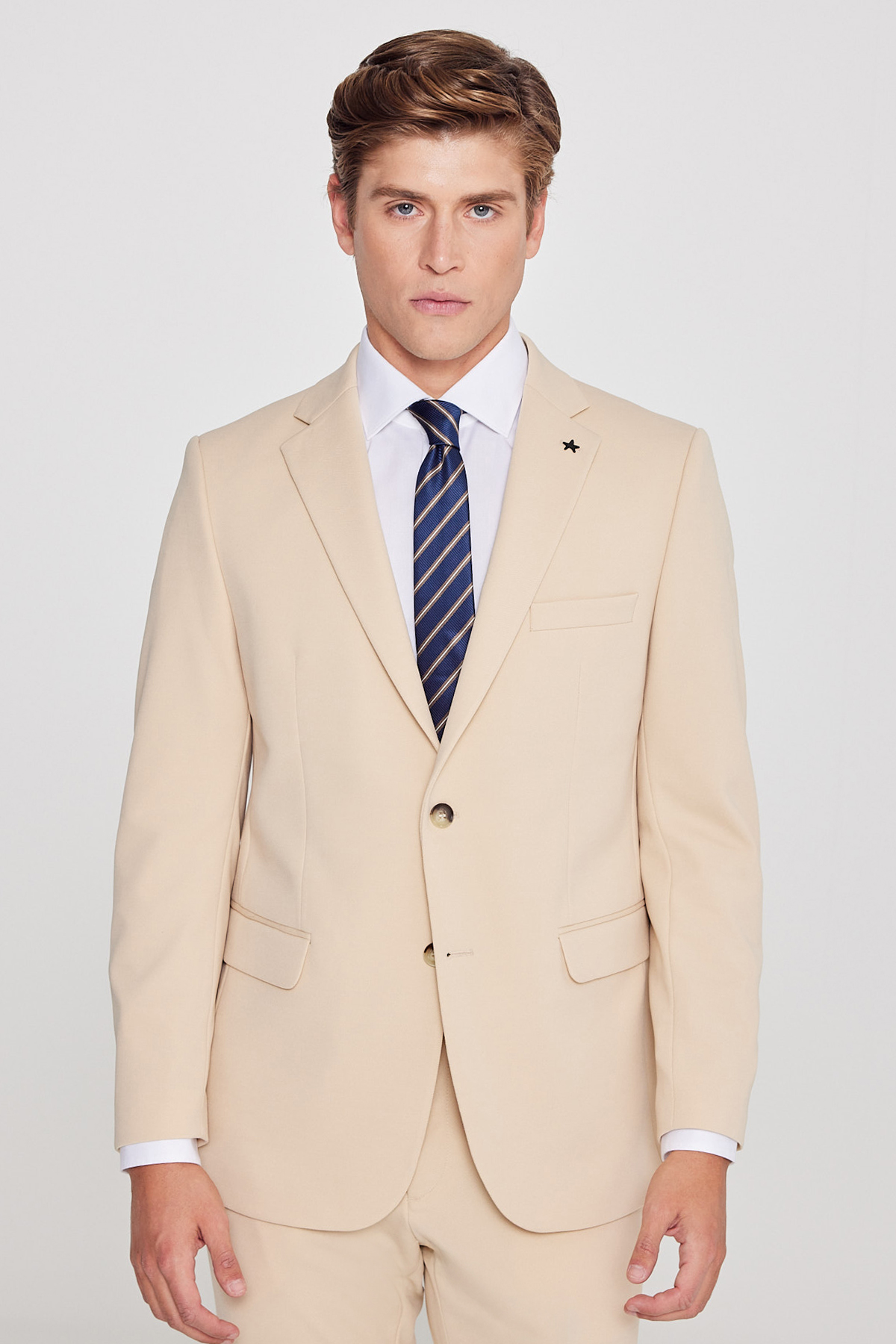 AC&Co / Altınyıldız Classics Erkek Bej Slim Fit Dar Kesim Mono Yaka Beli Bağlamalı Kapak Cepli Esnek Takım Elbise görsel 2