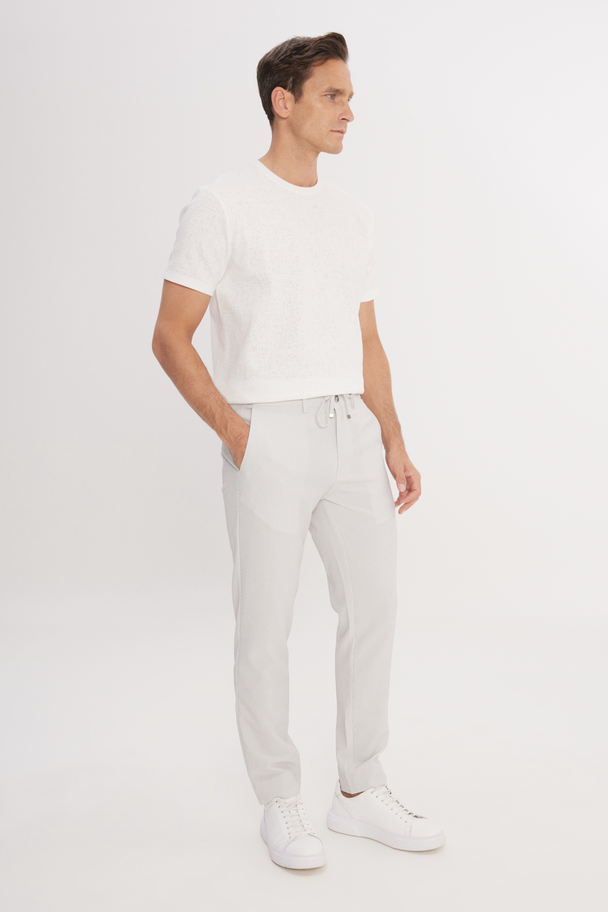 AC&Co / Altınyıldız Classics Erkek Gri Slim Fit Dar Kesim Beli Bağlamalı Yan Cepli Casual Jogger Pantolon görsel 5