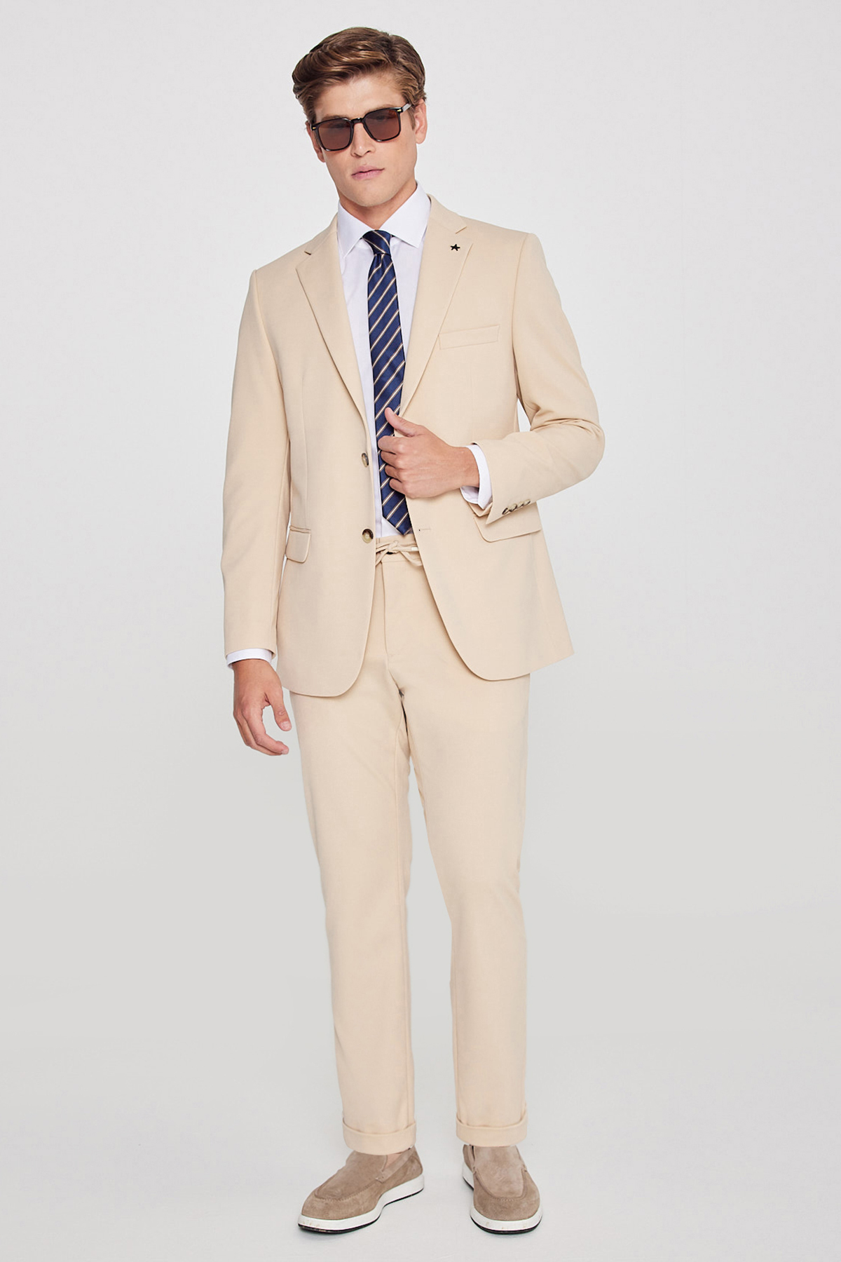 AC&Co / Altınyıldız Classics Erkek Bej Slim Fit Dar Kesim Mono Yaka Beli Bağlamalı Kapak Cepli Esnek Takım Elbise görsel 5