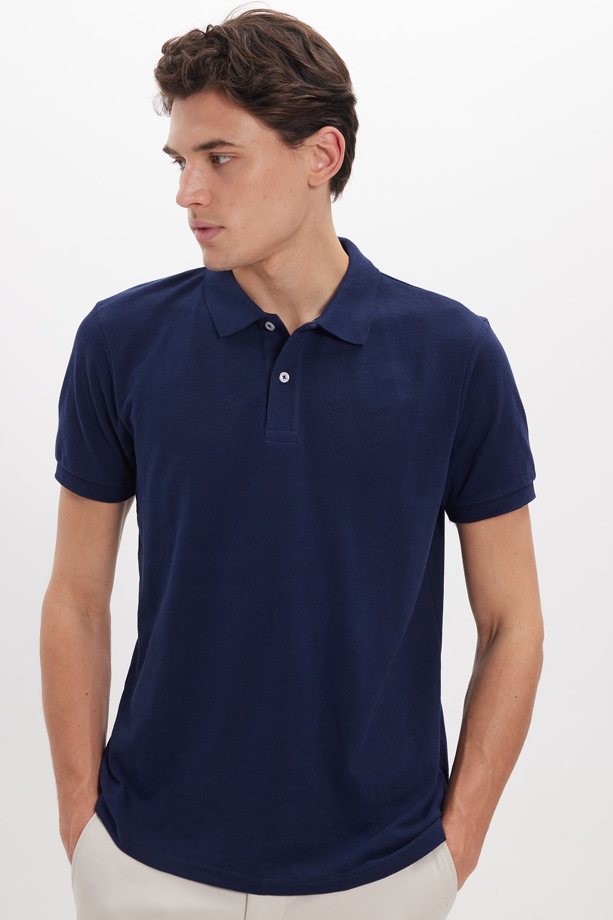 TUDORS Erkek Slim Fit Dar Kesim Pamuklu Yumuşak Dokulu Serin Tutan Kumaş Düz Pike Lacivert Polo Yaka Tişört görsel 8