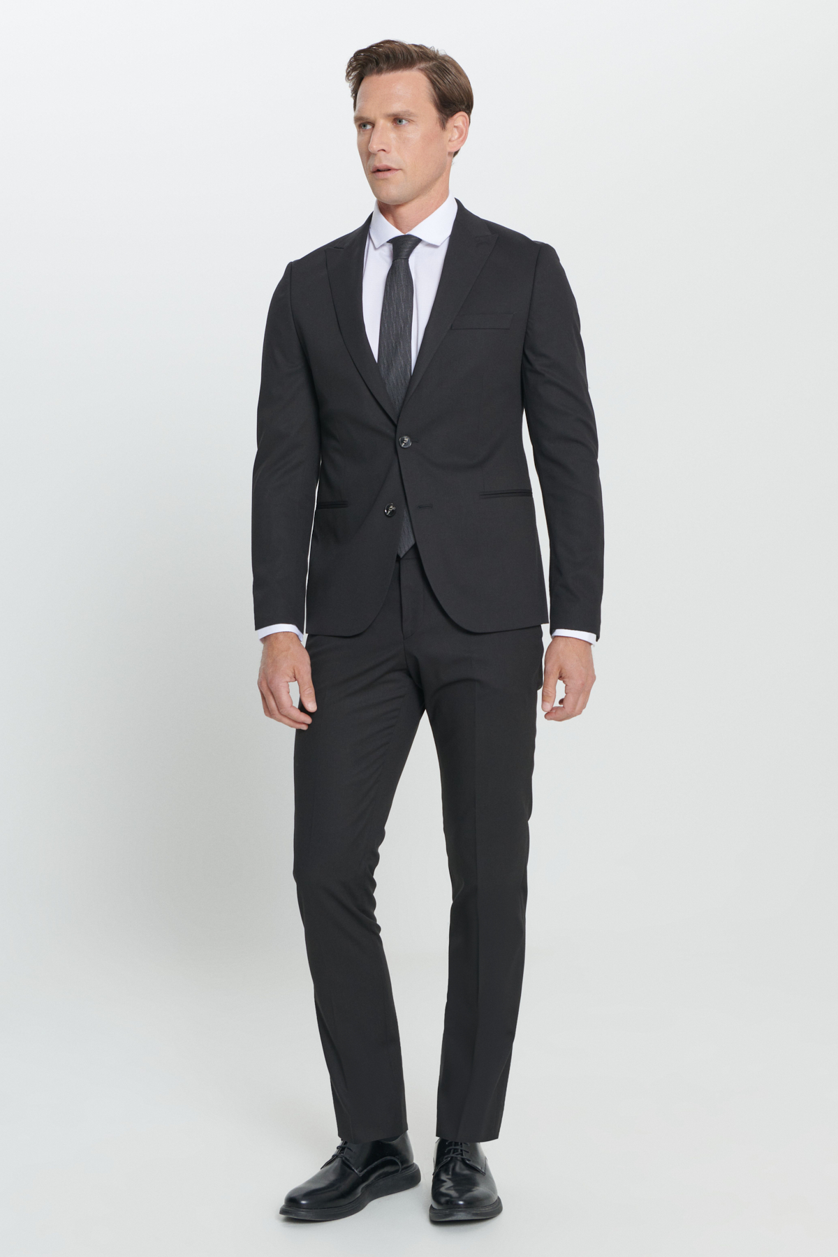 Altınyıldız Classics Erkek Siyah Ekstra Slim Fit Dar Kesim Kırlangıç Yaka Takım Elbise görsel 4