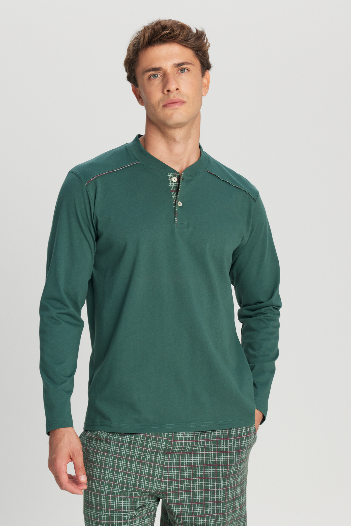 AC&Co / Altınyıldız Classics %100 Pamuk Standart Fit Hakim Yaka Ekose Erkek Pijama Takımı görsel 2