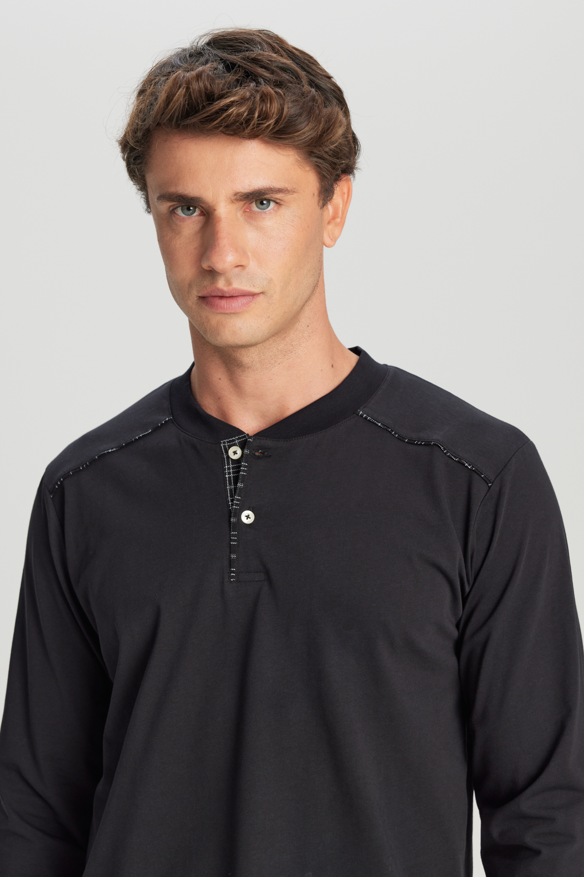 AC&Co / Altınyıldız Classics Erkek Siyah %100 Pamuk Standart Fit Hakim Yaka Desenli Cepli Pijama Takımı görsel 3