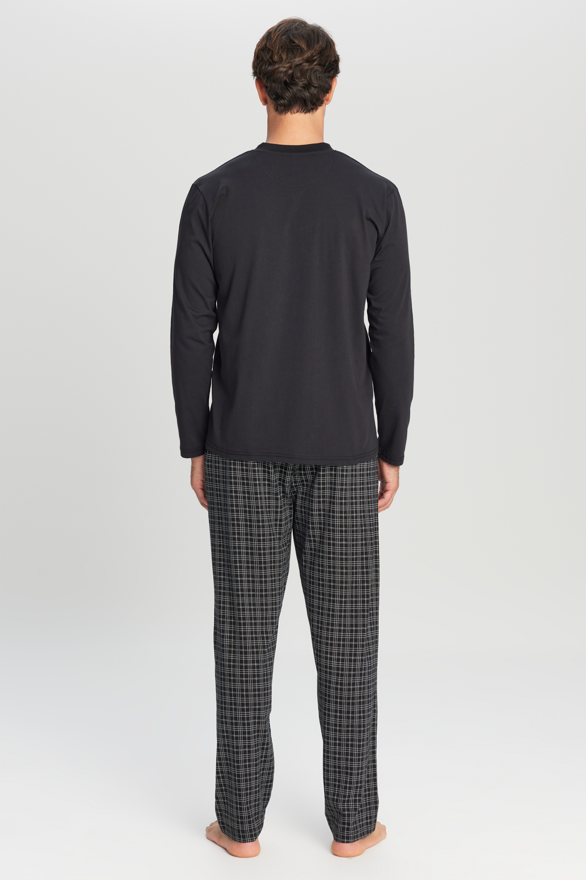 AC&Co / Altınyıldız Classics Erkek Siyah %100 Pamuk Standart Fit Hakim Yaka Desenli Cepli Pijama Takımı görsel 5