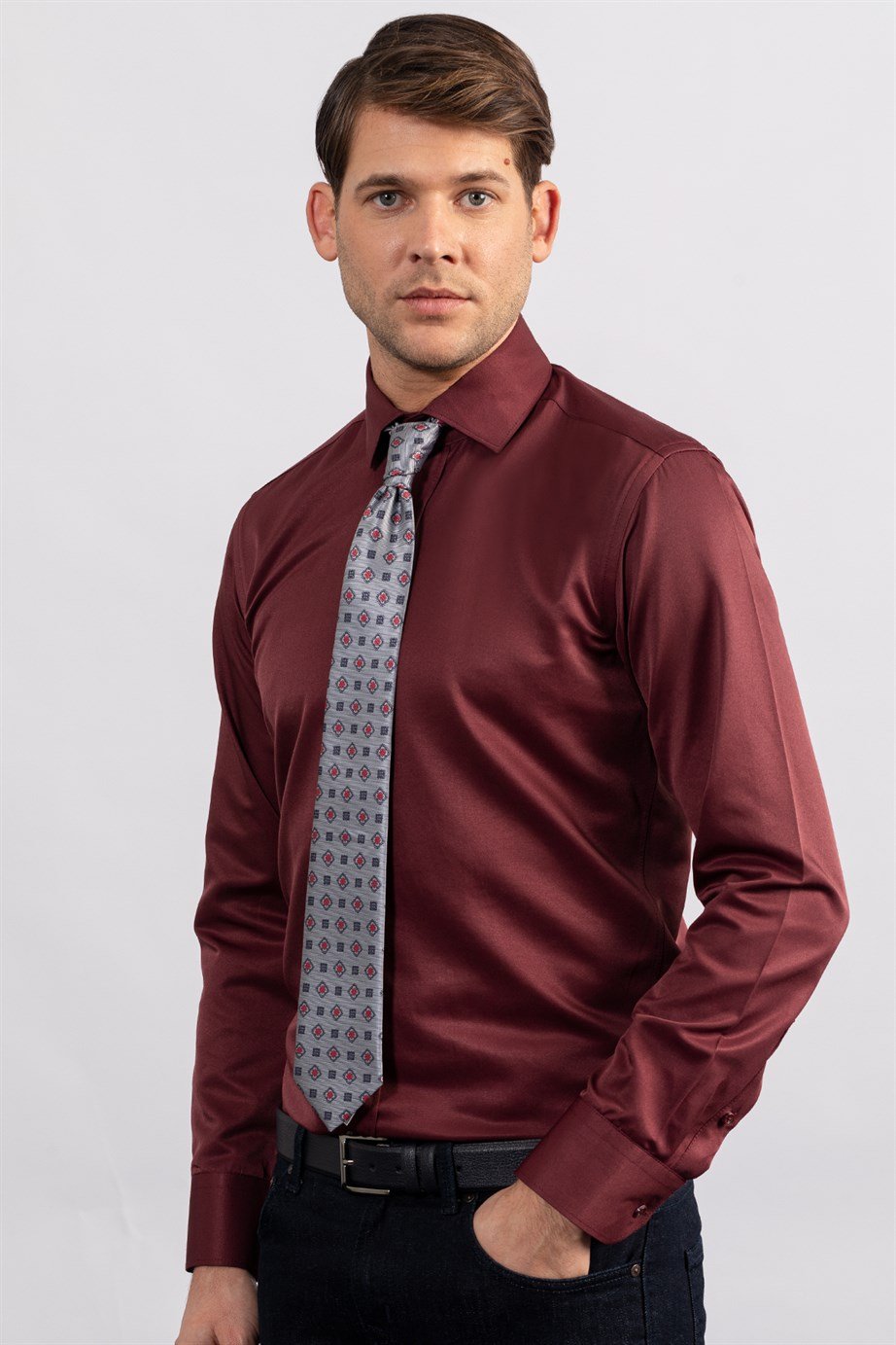 TUDORS Erkek Modern Slim Fit Düz Saten Pamuklu Bordo Gömlek görsel 2