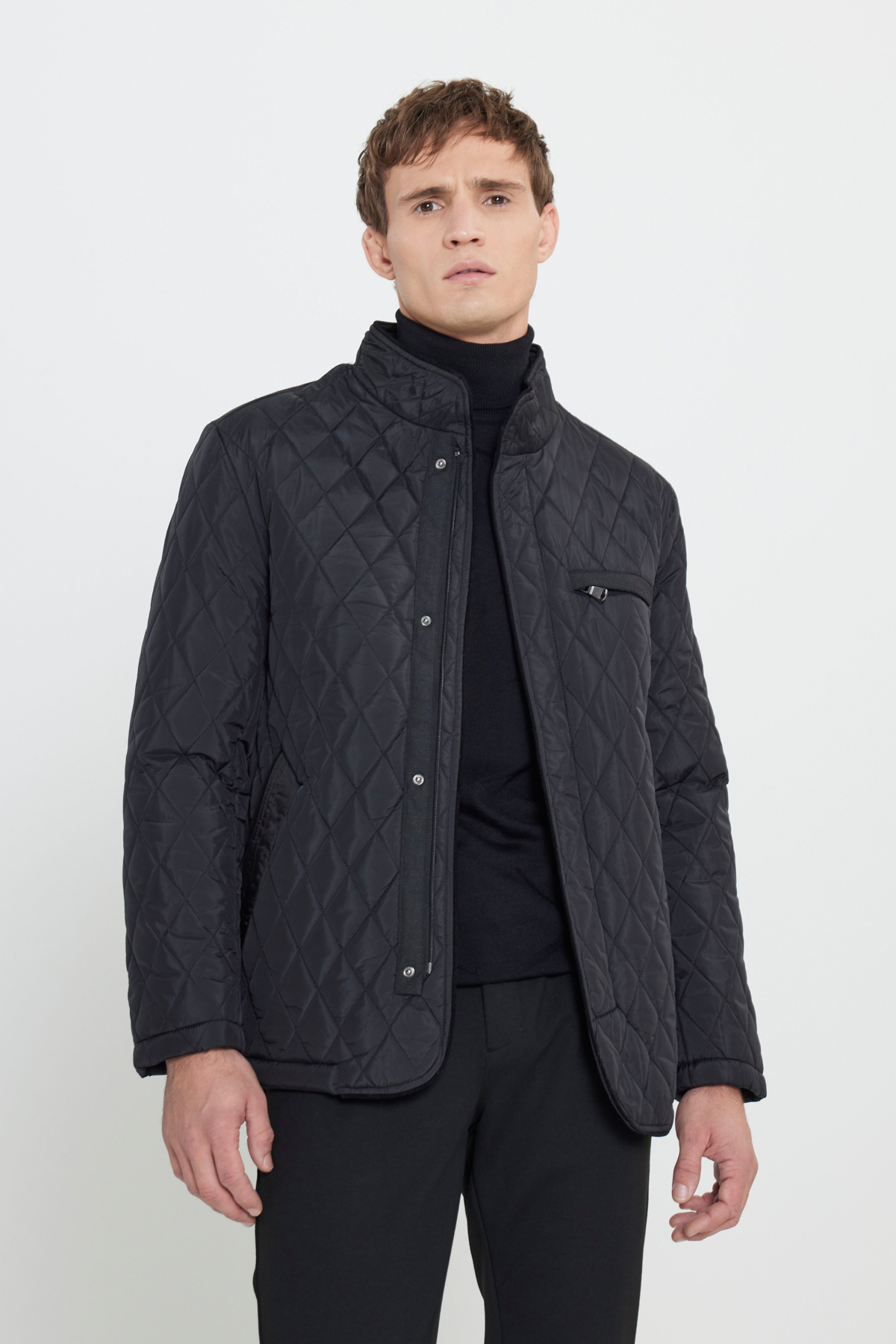 Altınyıldız Classics Erkek Siyah Standart Fit Normal Kesim Dik Yaka Desenli Kapitone Overcoat