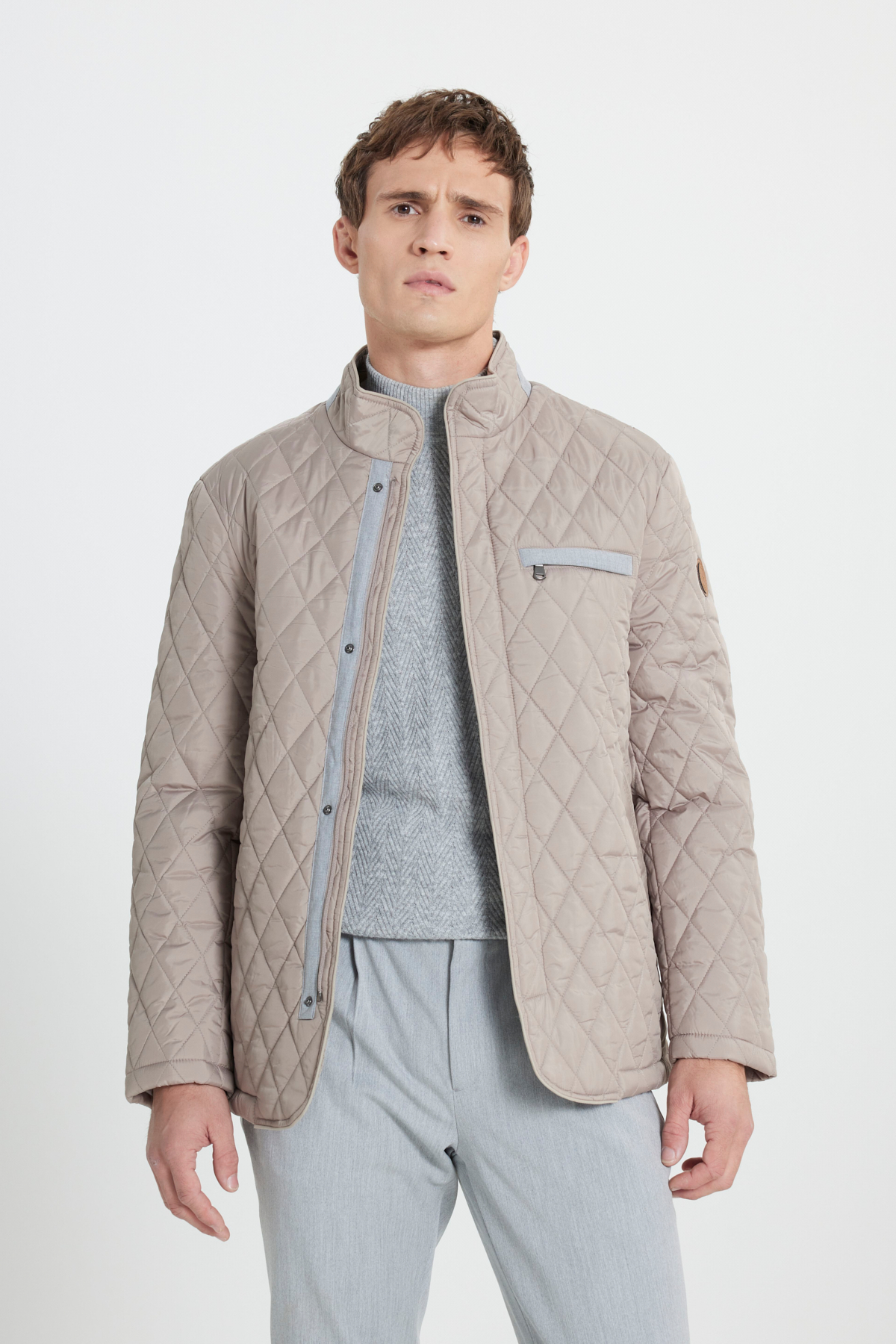 Altınyıldız Classics Erkek Bej Standart Fit Normal Kesim Dik Yaka Desenli Kapitone Overcoat