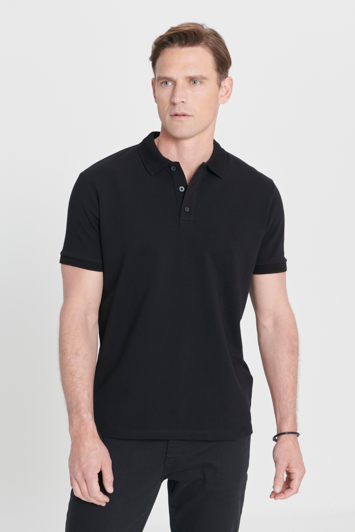 AC&Co / Altınyıldız Classics Erkek Siyah Slim Fit Dar Kesim Polo Yaka %100 Pamuk Kısa Kollu Tişört görsel 2