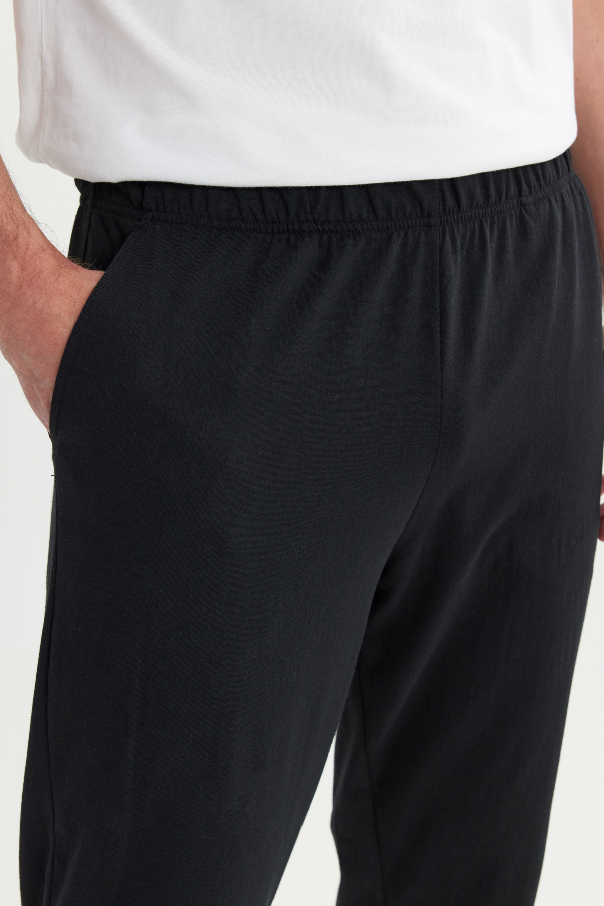 AC&Co / Altınyıldız Classics Erkek Siyah Pamuklu Standart Fit Normal Kesim Beli Lastikli Cepli Pijama Altı görsel 5