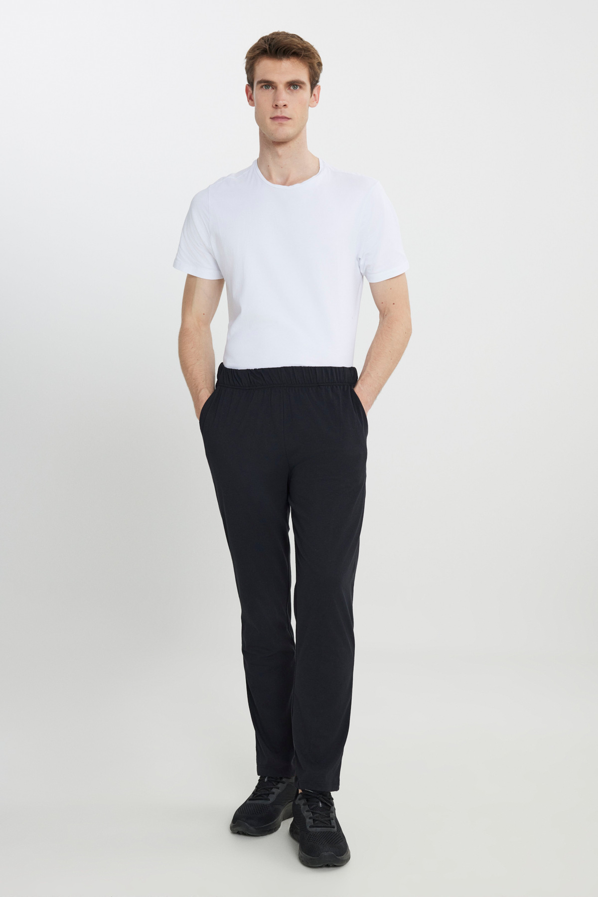 AC&Co / Altınyıldız Classics Erkek Siyah Pamuklu Standart Fit Normal Kesim Beli Lastikli Cepli Pijama Altı görsel 6