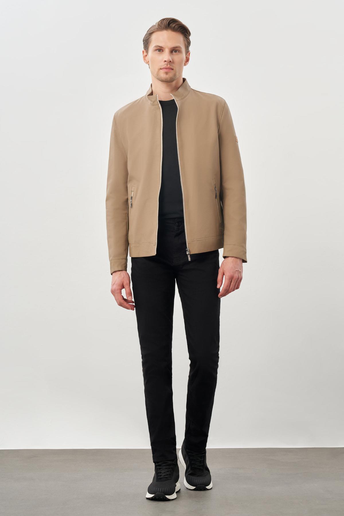 İMZA Bej Suni Deri Hakim Yaka Düz Yırtmaçsız Tam Astar Slim Fit Casual Deri Görünümlü Mont 1038245152 görsel 2