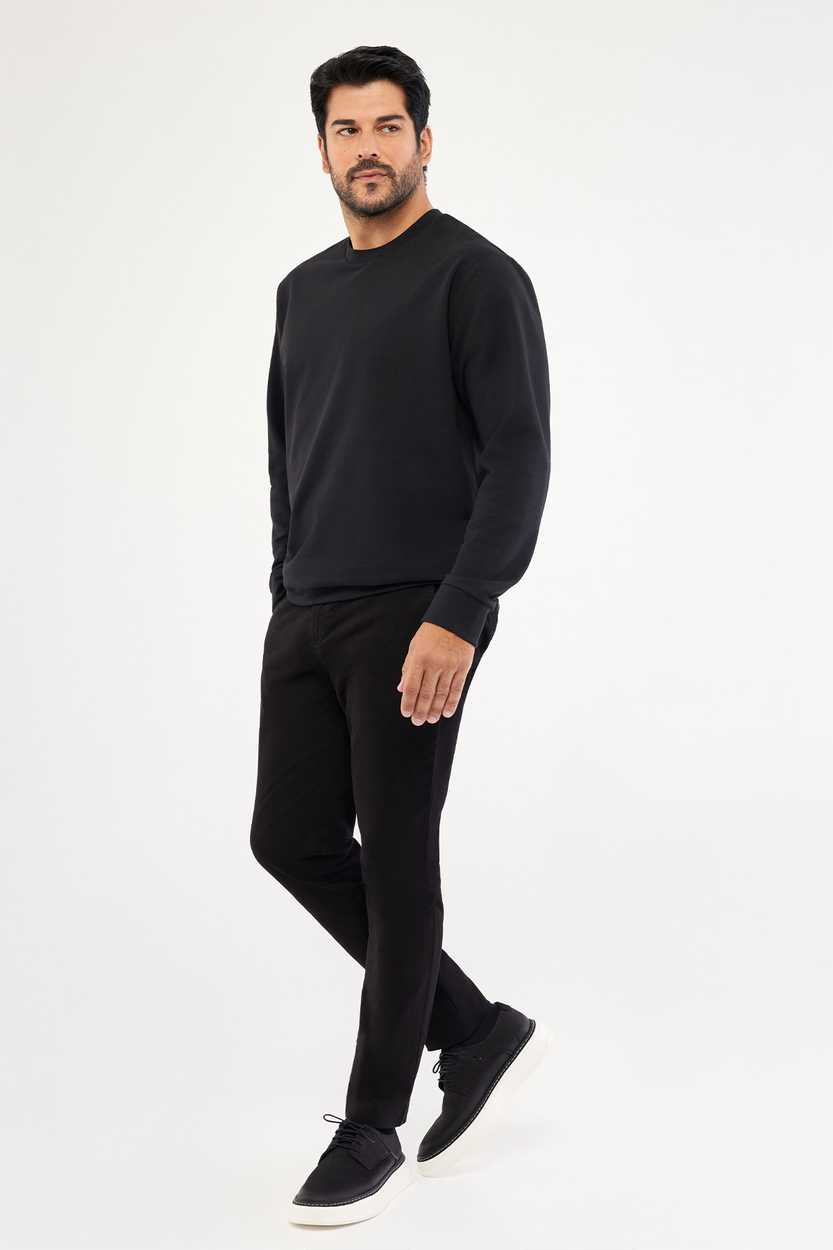 AC&Co / Altınyıldız Classics Erkek Siyah Standart Fit Normal Kesim 2 İplik Recycle Pamuklu Bisiklet Yaka Sweatshirt