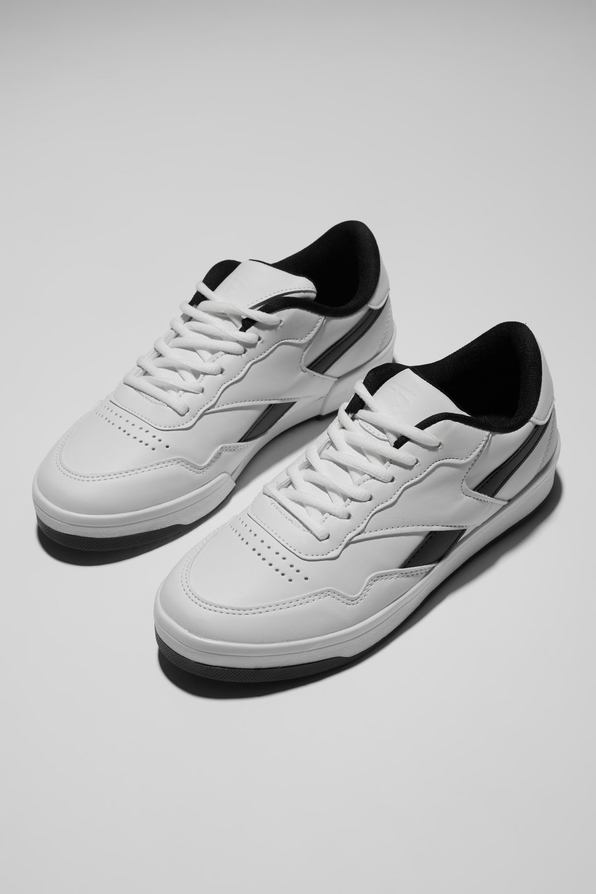 TONNY BLACK Unisex Beyaz Siyah Rahat Kalıp Termo Taban Bağcıklı Spor Ayakkabı görsel 4