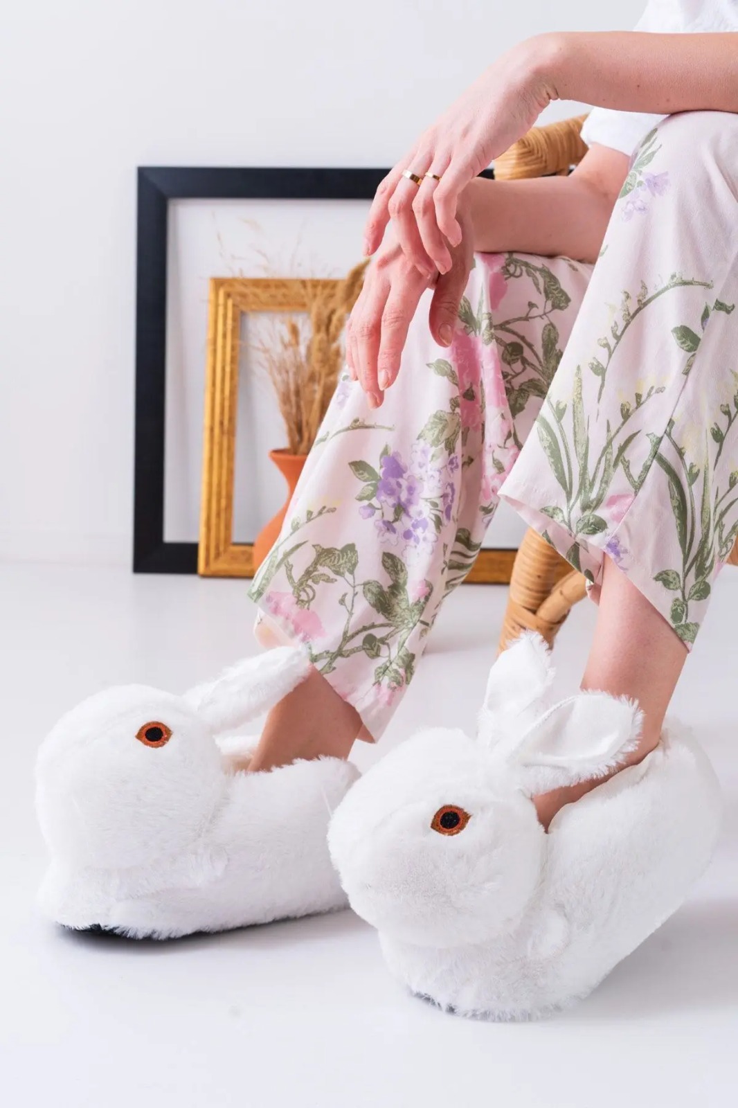 Slipcat Tavşan Figürlü Gri Pelüş Panduf Ev Pandufu Unisex görsel 2