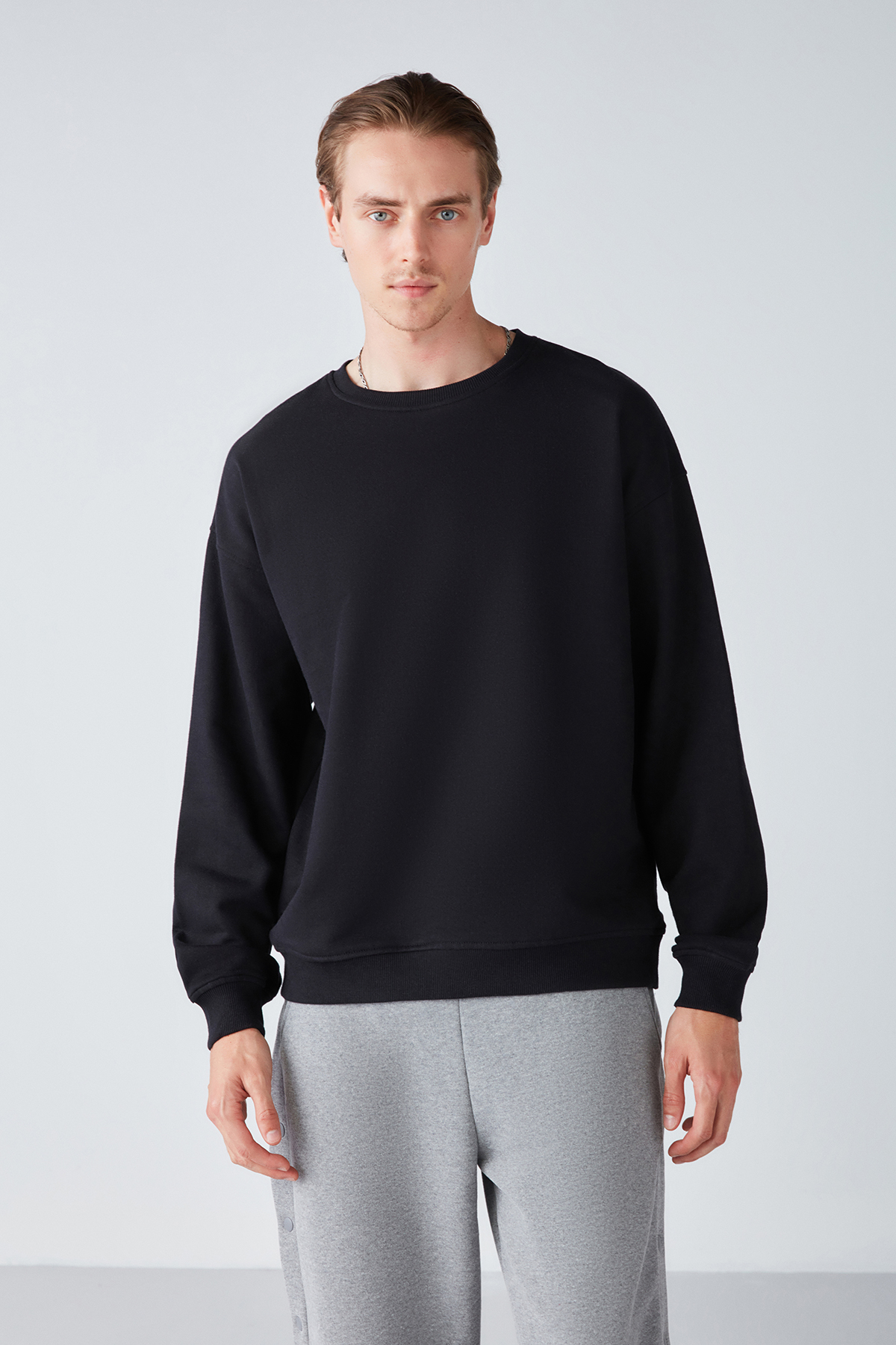 GRIMELANGE Stephan Erkek Yumuşacık Kumaşlı organik Pamuklu Oversize Fit Yuvarlak Yakalı SİYAH Sweatshirt görsel 4