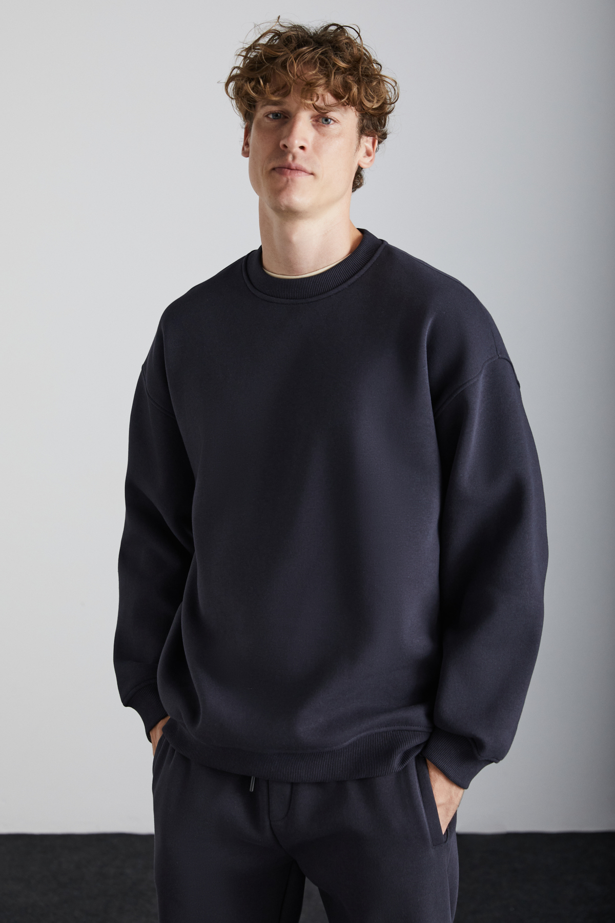 GRIMELANGE Stephan Erkek Yumuşacık Kumaşlı organik Pamuklu Oversize Fit Yuvarlak Yakalı ANTRASİT Sweatshirt görsel 4