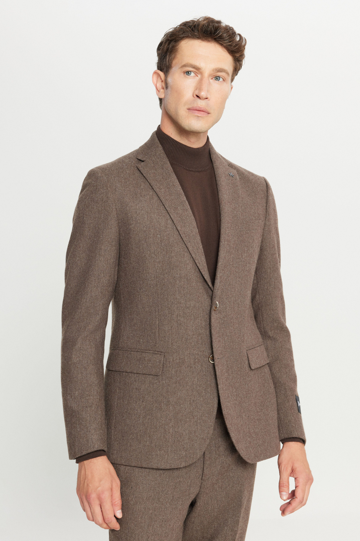 Altınyıldız Classics Erkek Kahverengi Yünlü Slim Fit Dar Kesim Mono Yaka Kapak Cepli Esnek Takım Elbise