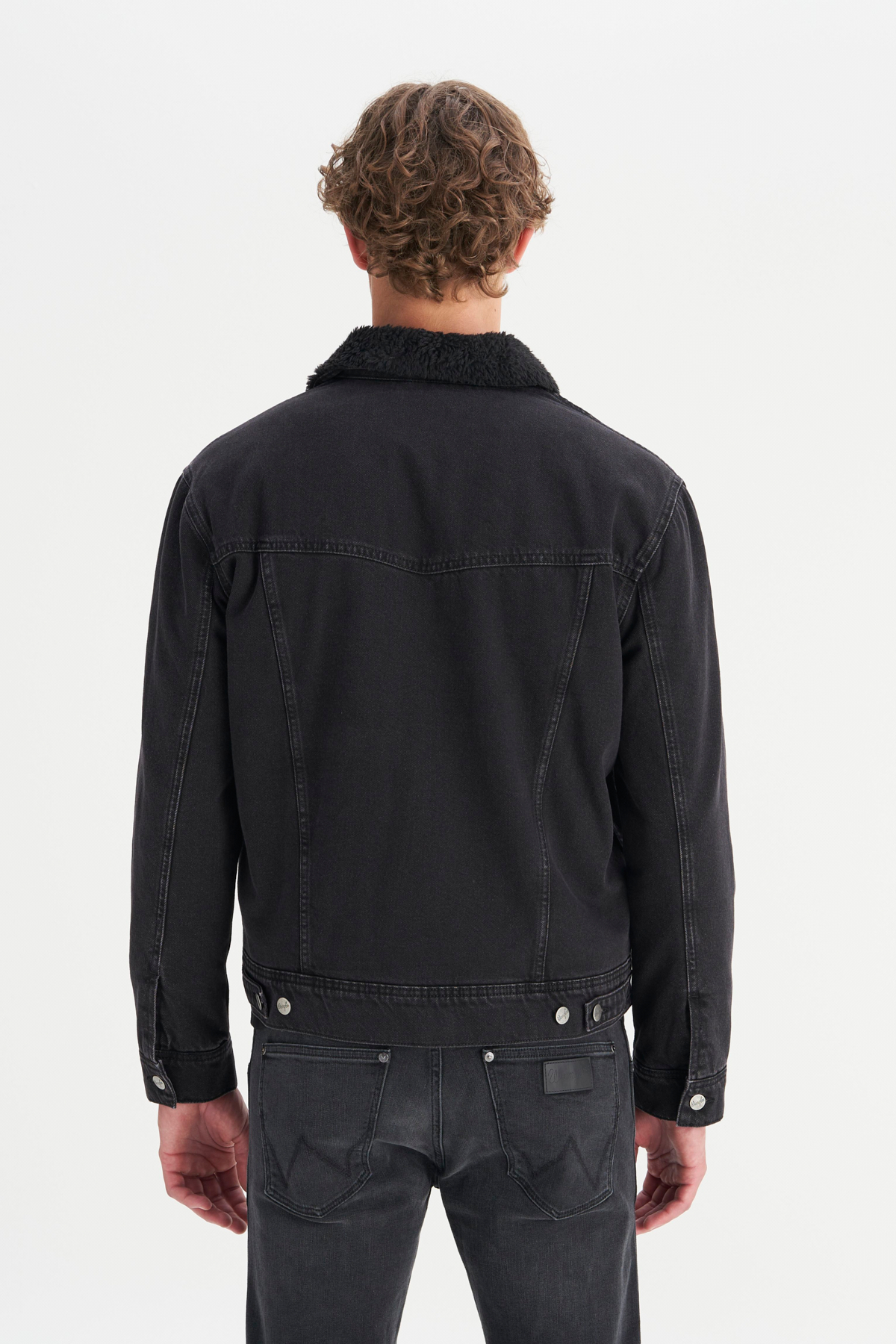 Wrangler %100 Pamuk Regular Fit Sherpa Detaylı Siyah Denim Ceket görsel 5