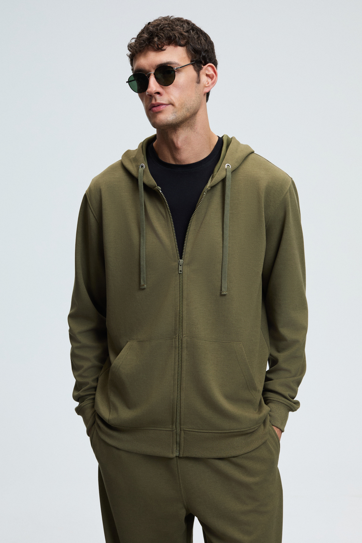 GRIMELANGE Erkek Kapüşonlu Metal Kuş Gözü Detaylı Fermuarlı Kordonlu Cepli HAKİ Sweatshirt görsel 5