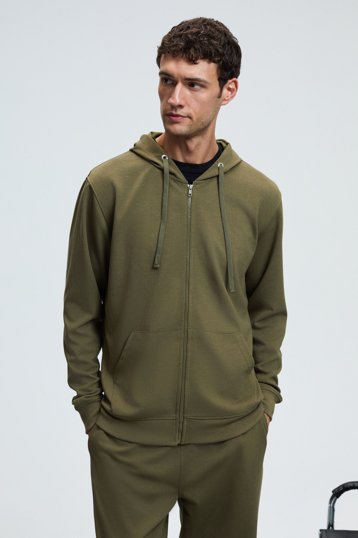GRIMELANGE Erkek Kapüşonlu Metal Kuş Gözü Detaylı Fermuarlı Kordonlu Cepli HAKİ Sweatshirt görsel 6
