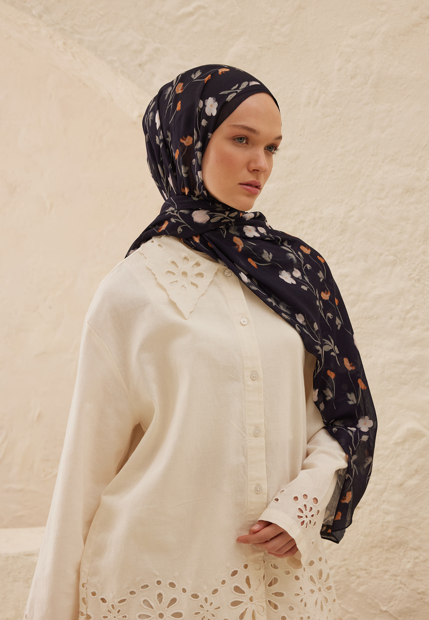 Fresh Scarfs Soft Flowers Desen Rami Şal Lacivert