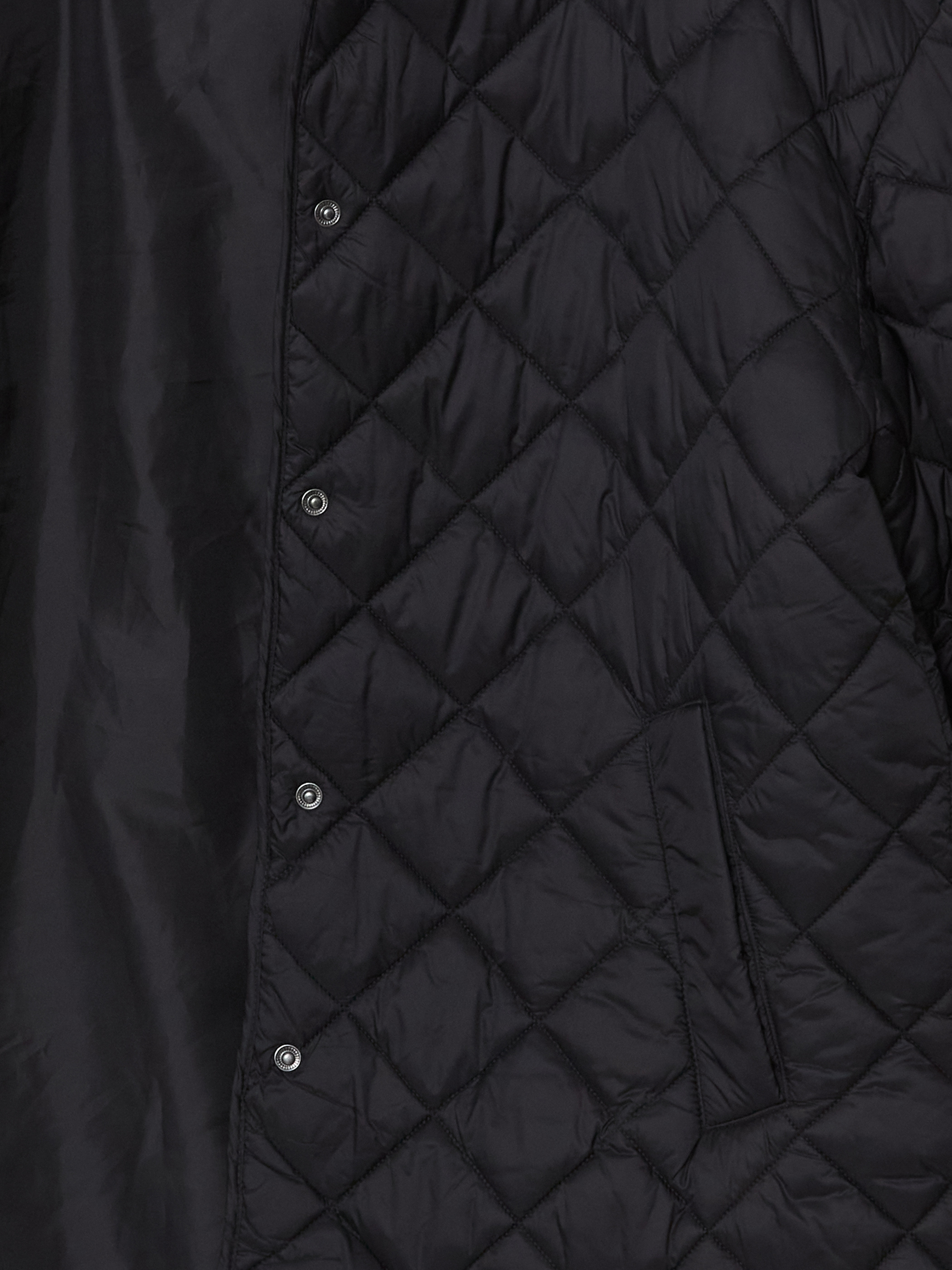 LCWAIKIKI Classic Kapüşonlu Kapitone Oversize Kadın Şişme Mont görsel 8