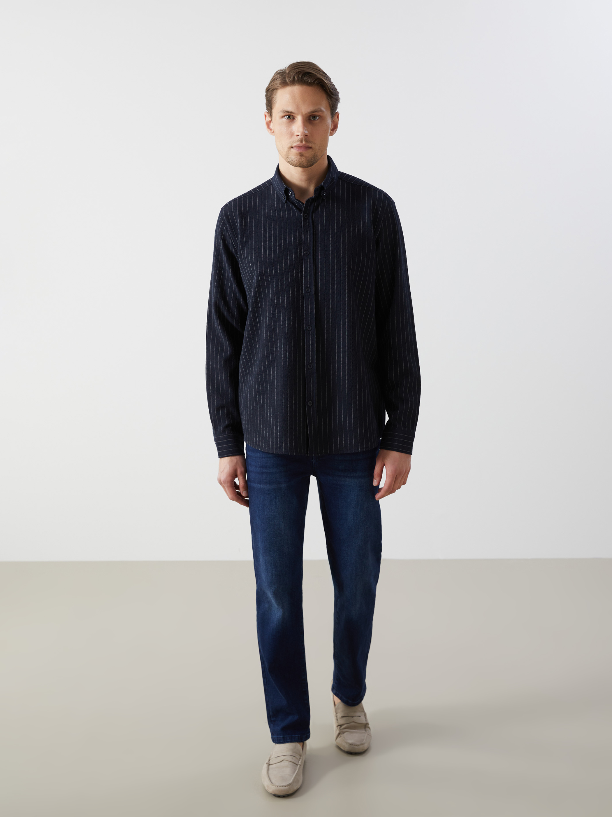 LCW Vision Slim Fit Uzun Kollu Çizgili Armürlü Erkek Gömlek görsel 2