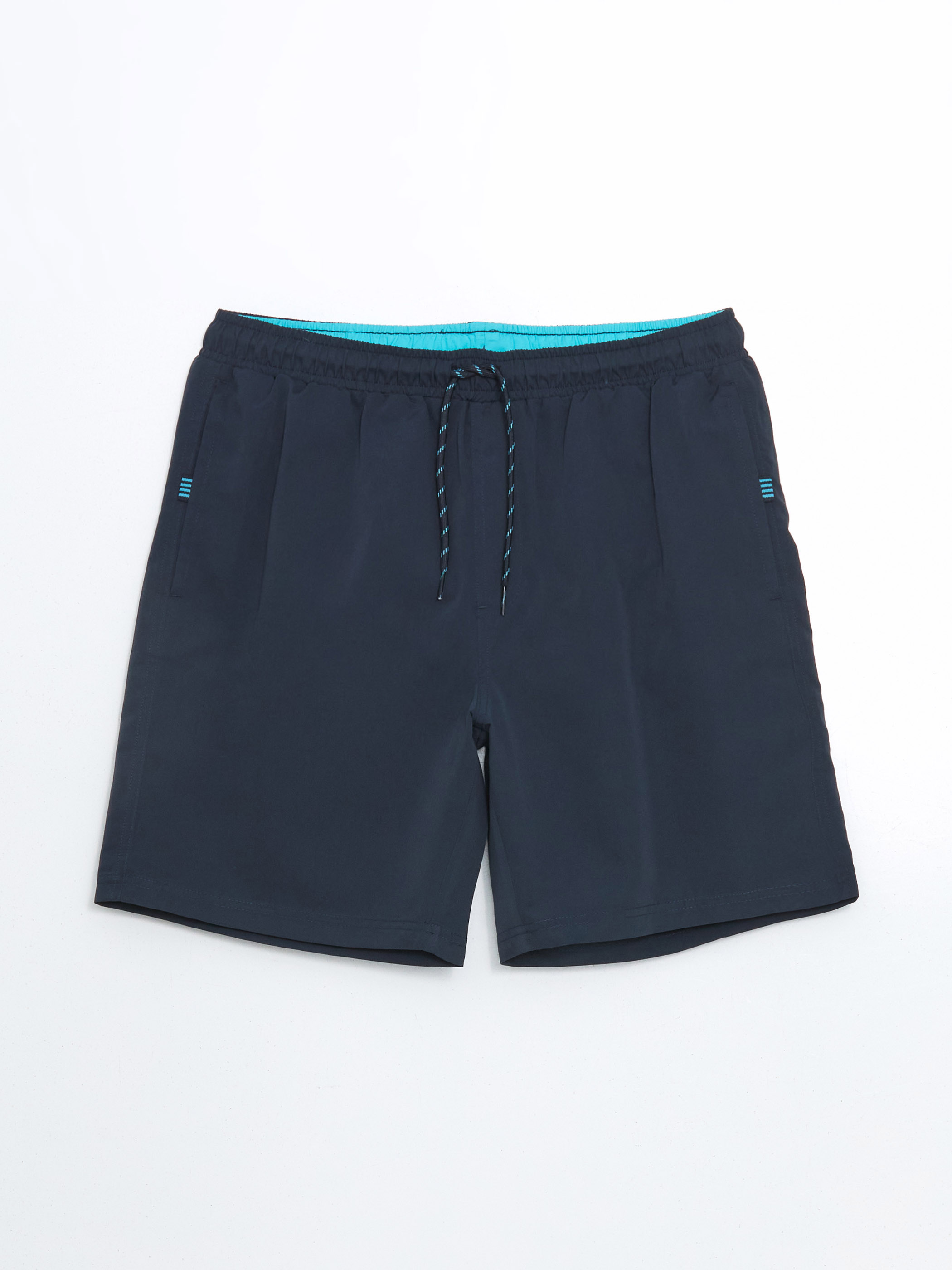 LCWAIKIKI Classic Kısa Boy Basic Erkek Deniz Şortu görsel 5