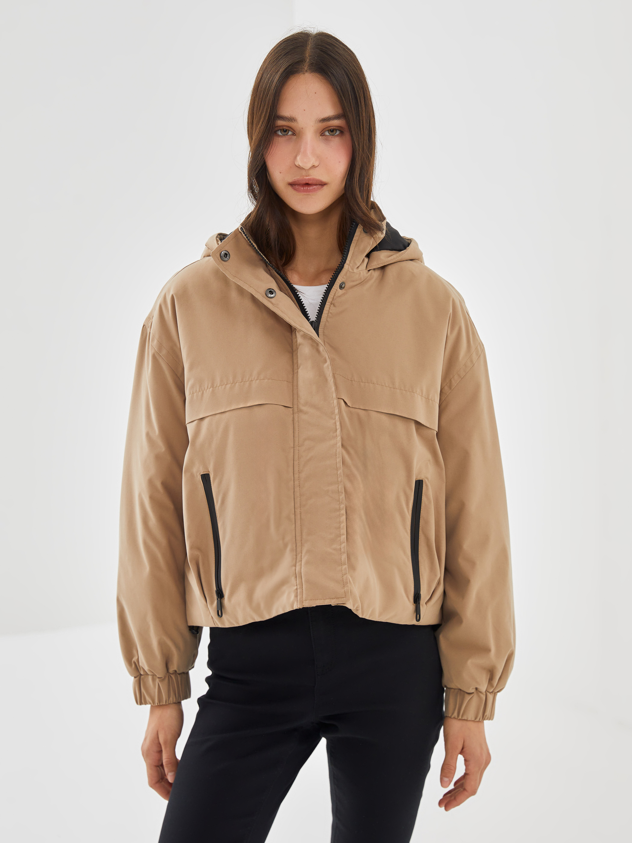 LCW Vision Kapüşonlu Oversize Kadın Şişme Mont