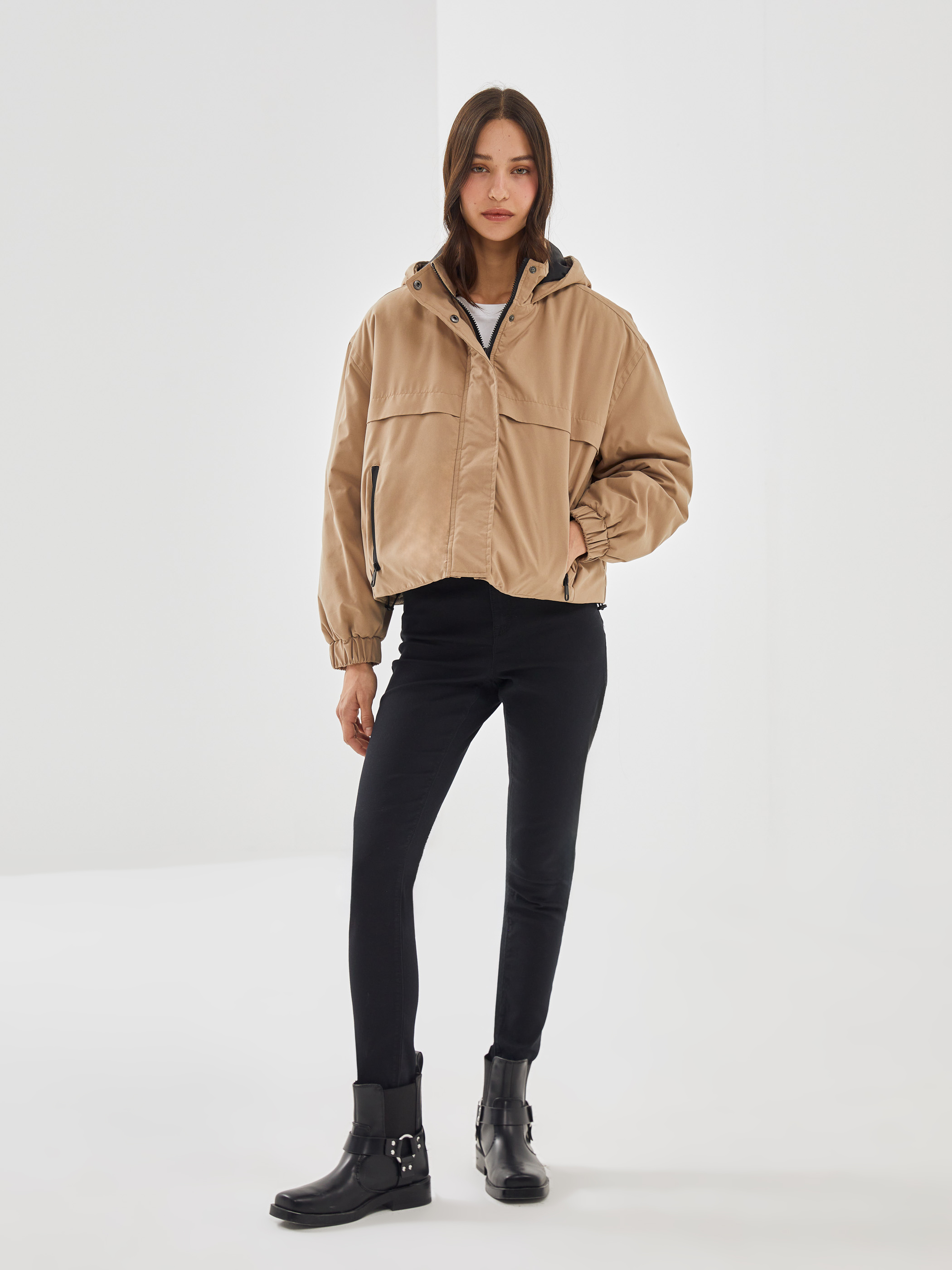LCW Vision Kapüşonlu Oversize Kadın Şişme Mont görsel 2