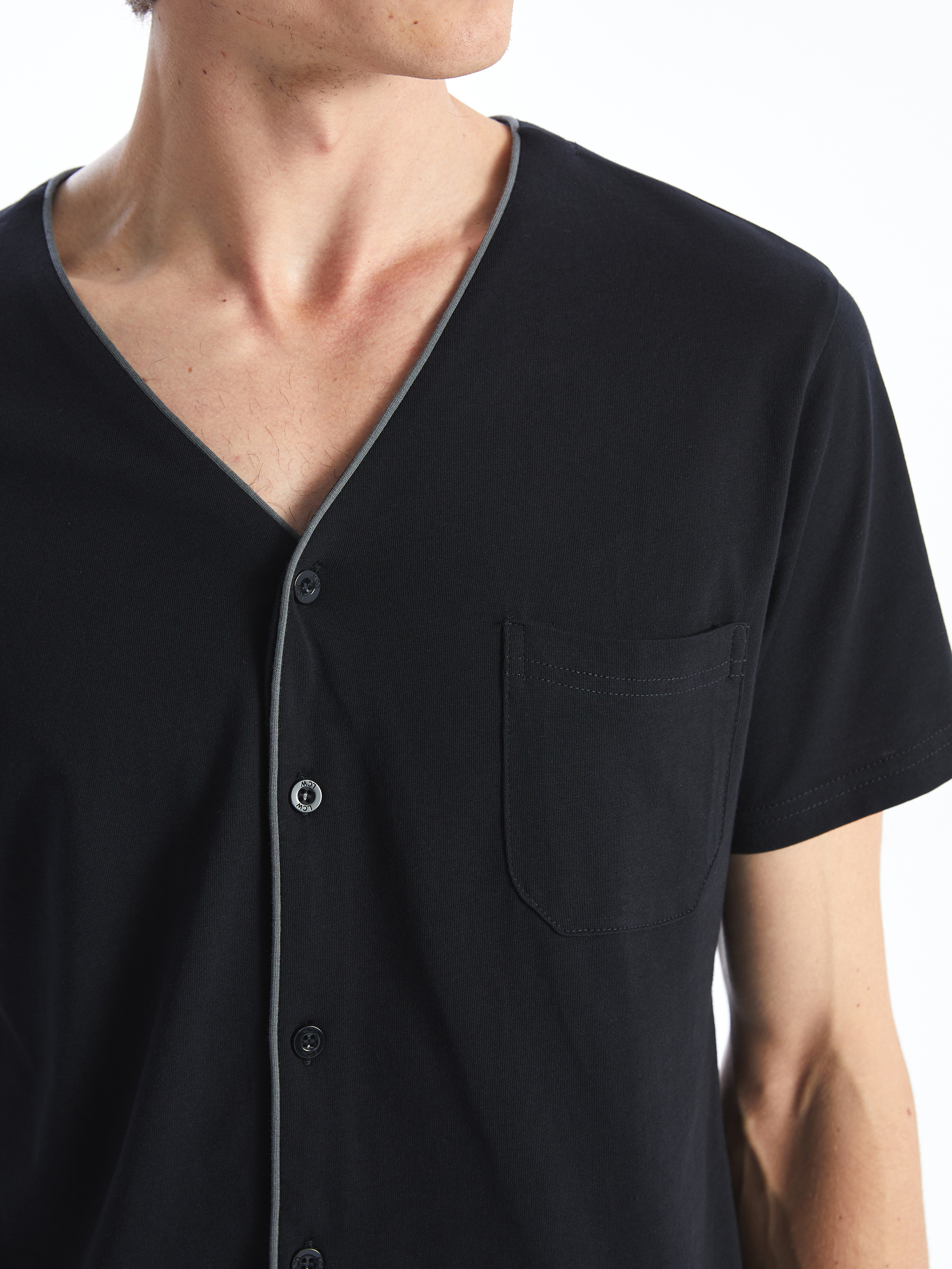 LC WAIKIKI Standart Kalıp Erkek Düğmeli Pijama Takımı görsel 3